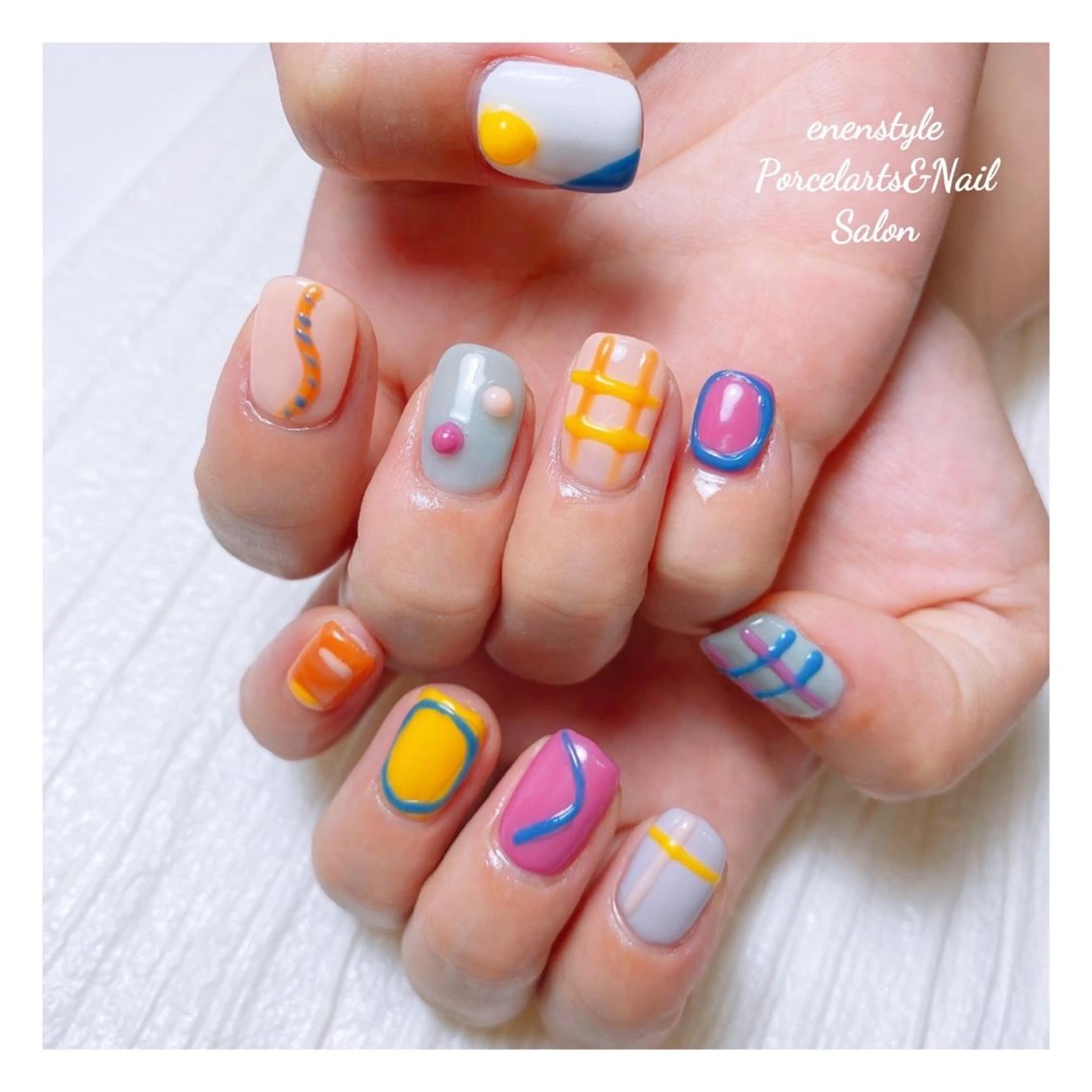 ミディアム ネイル 👑enen style👑のネイルデザイン