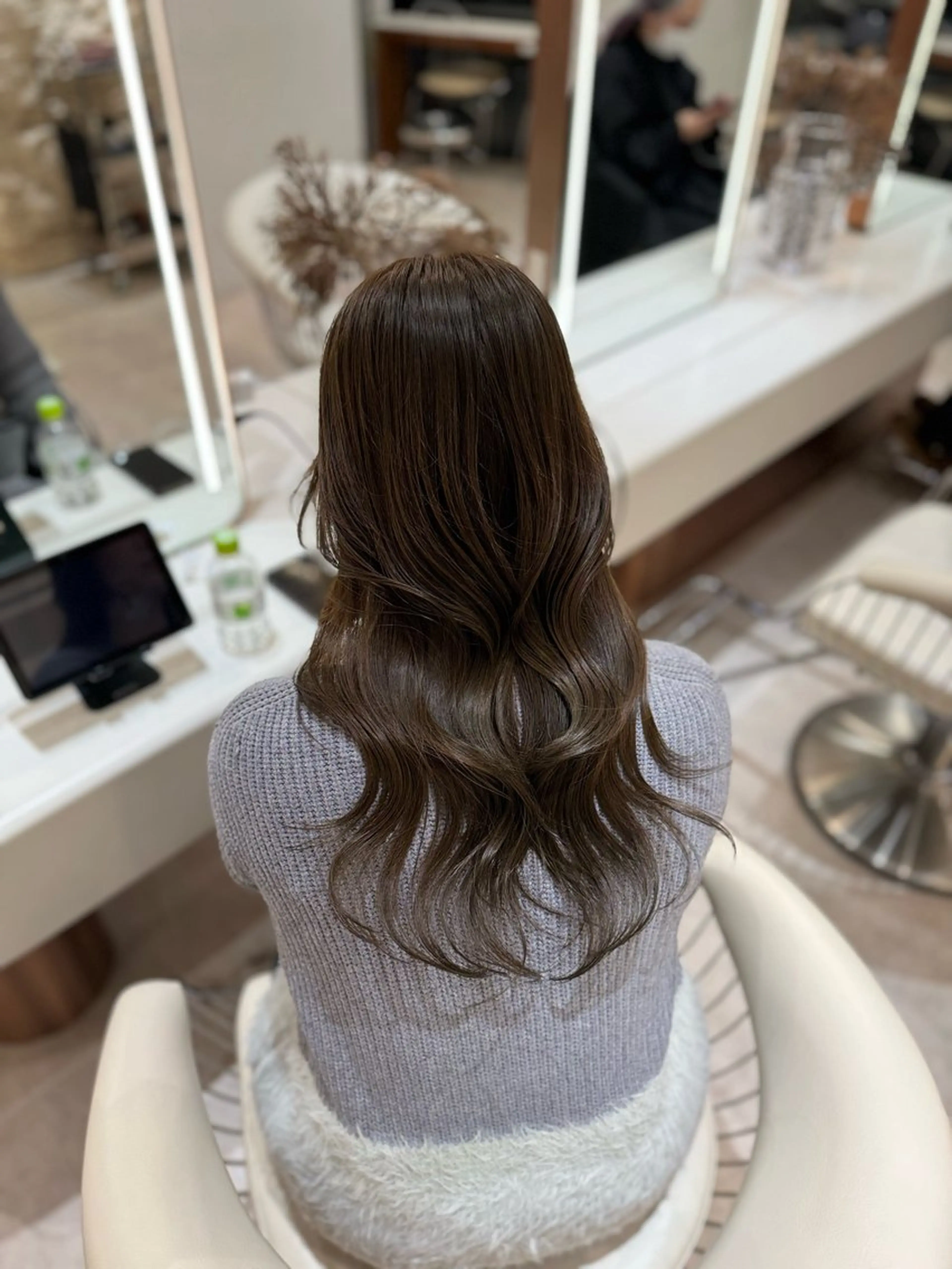 ロング カラー ベージュカラー グレージュ オリーブベージュ オリーブグレージュ オリーブグレー カット ヘアカラー トリートメント ヘアセット 韓国レイヤー🇰🇷 韓国研修◎渋谷カイトのヘアスタイル