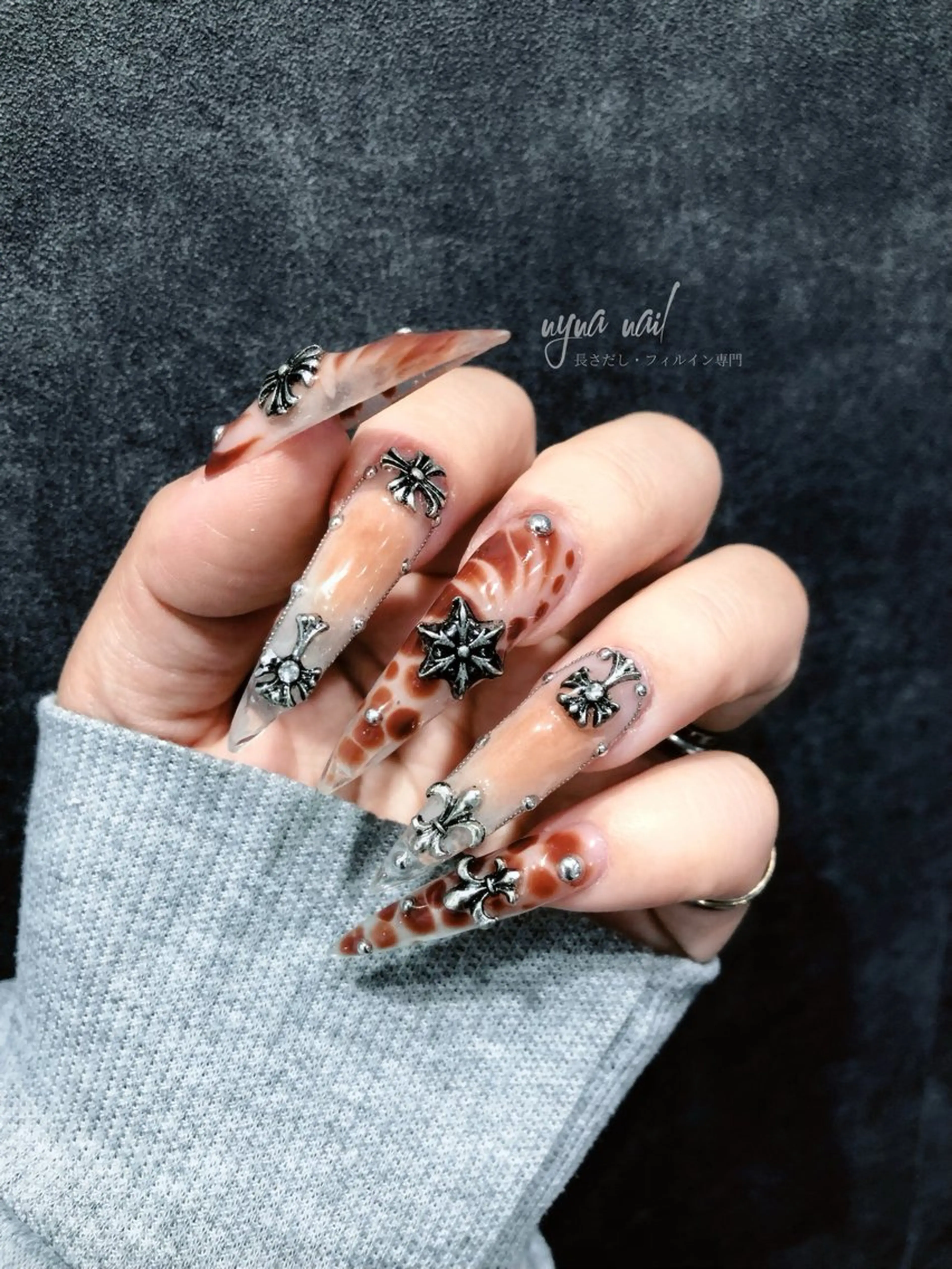 ネイル ハンドネイル 長さ出し専門 nynaのネイルデザイン