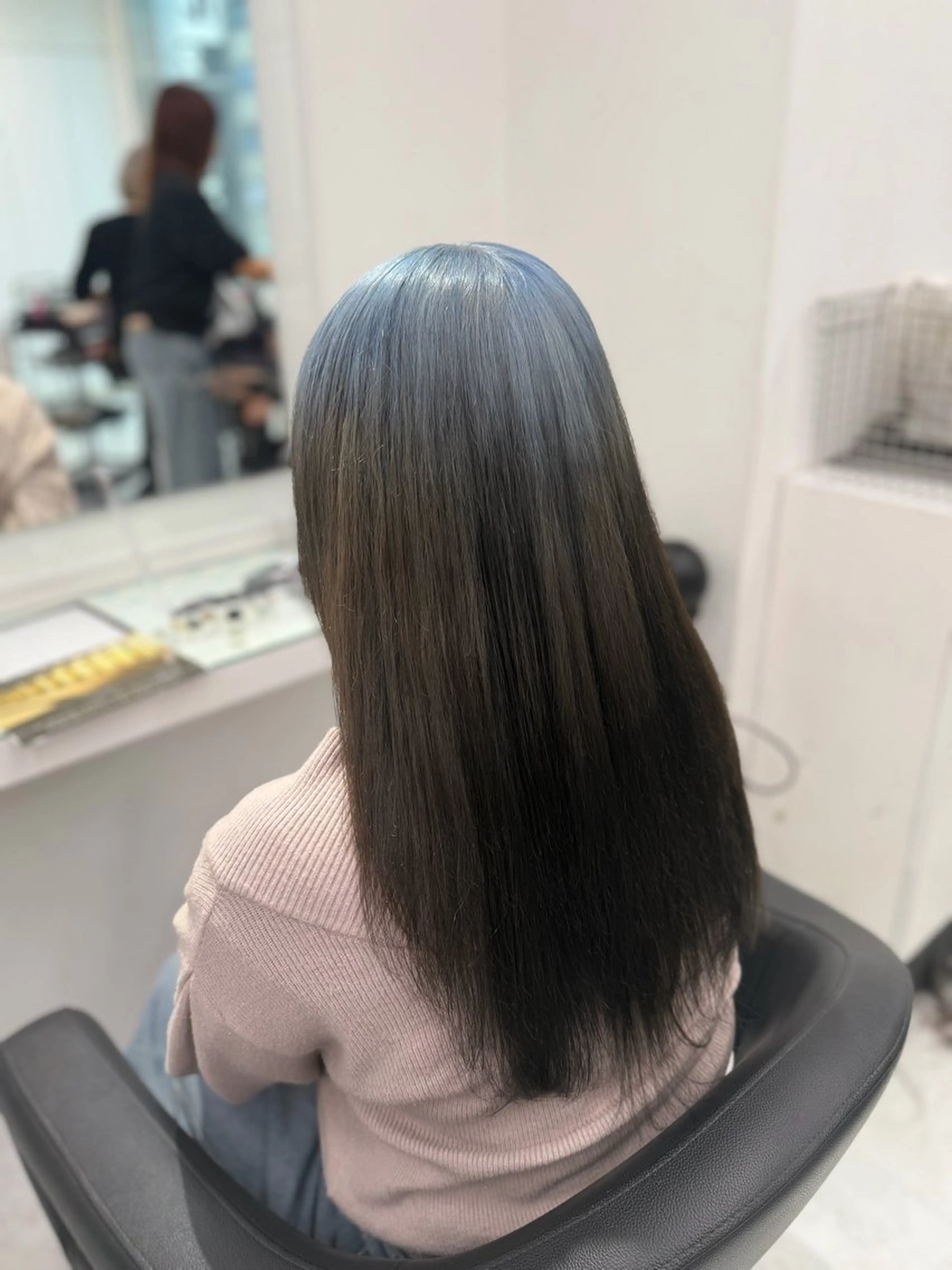 ミディアム カラー ヘアカラー トリートメント ヘッドスパ ヘアセット ❄最強かわいいカラー ❄️MINA❄️のヘアスタイル