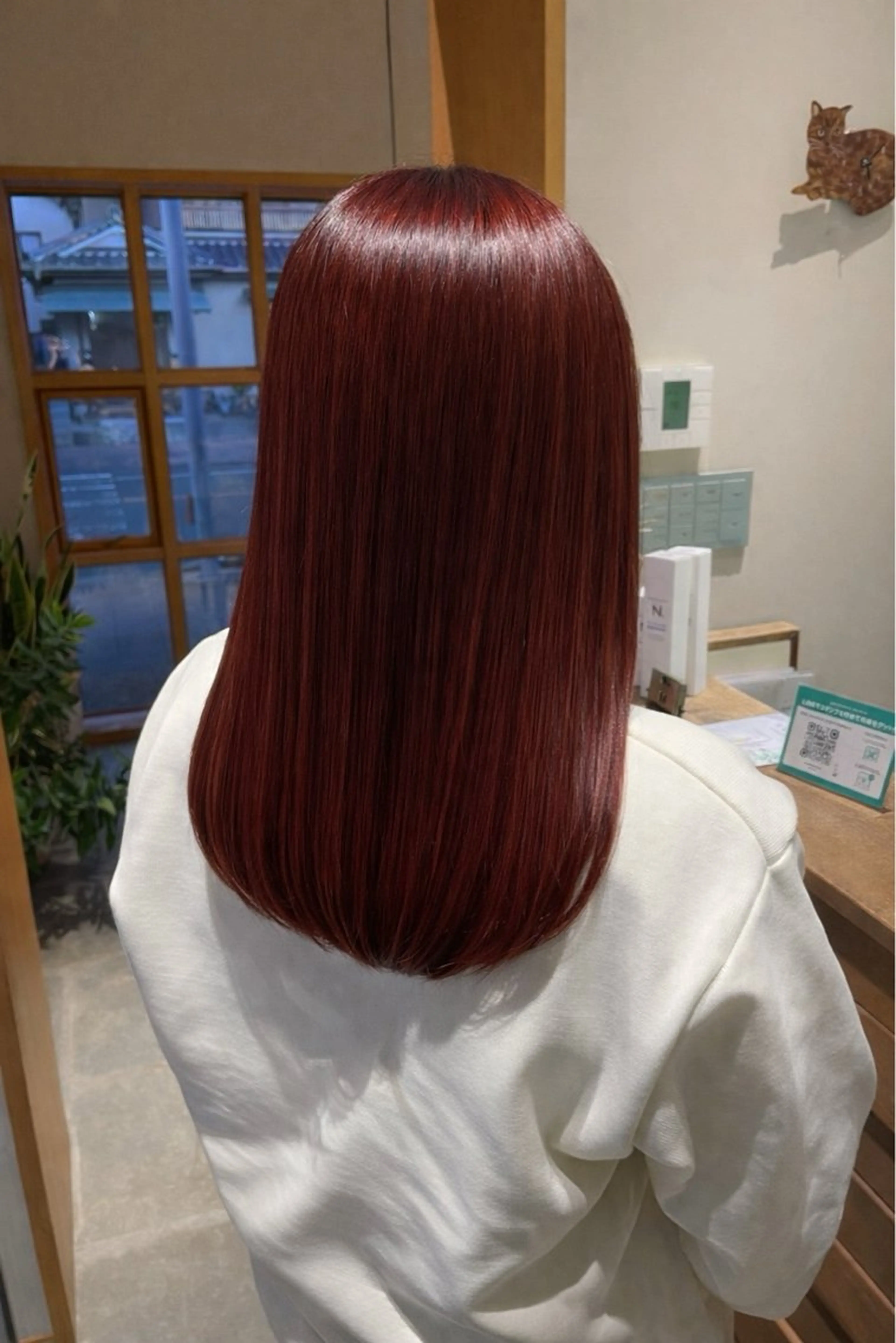 セミロング 髪質改善 伊東 咲織のヘアスタイル