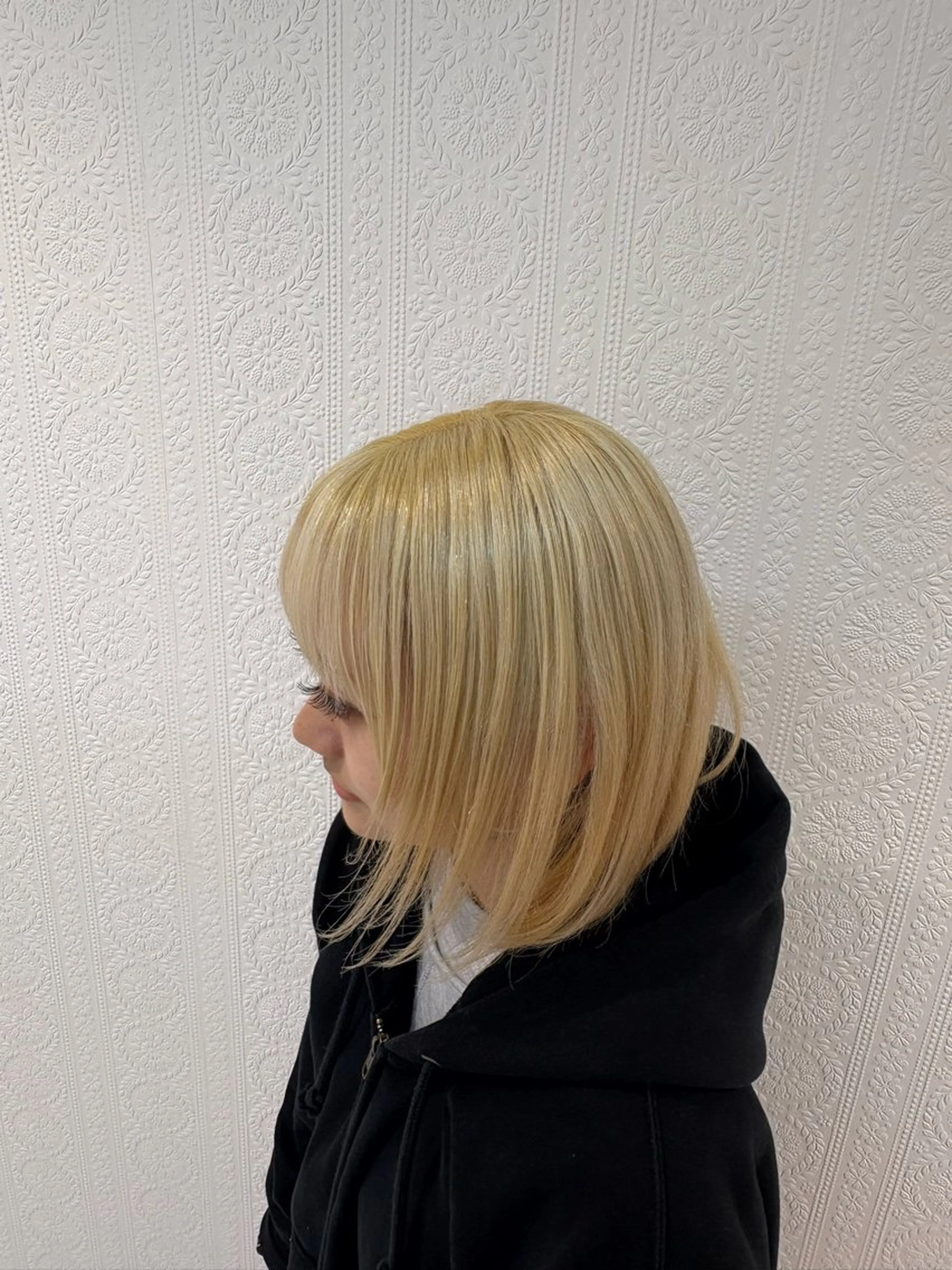 ミディアム ヘアカラー 大河 由依のヘアスタイル