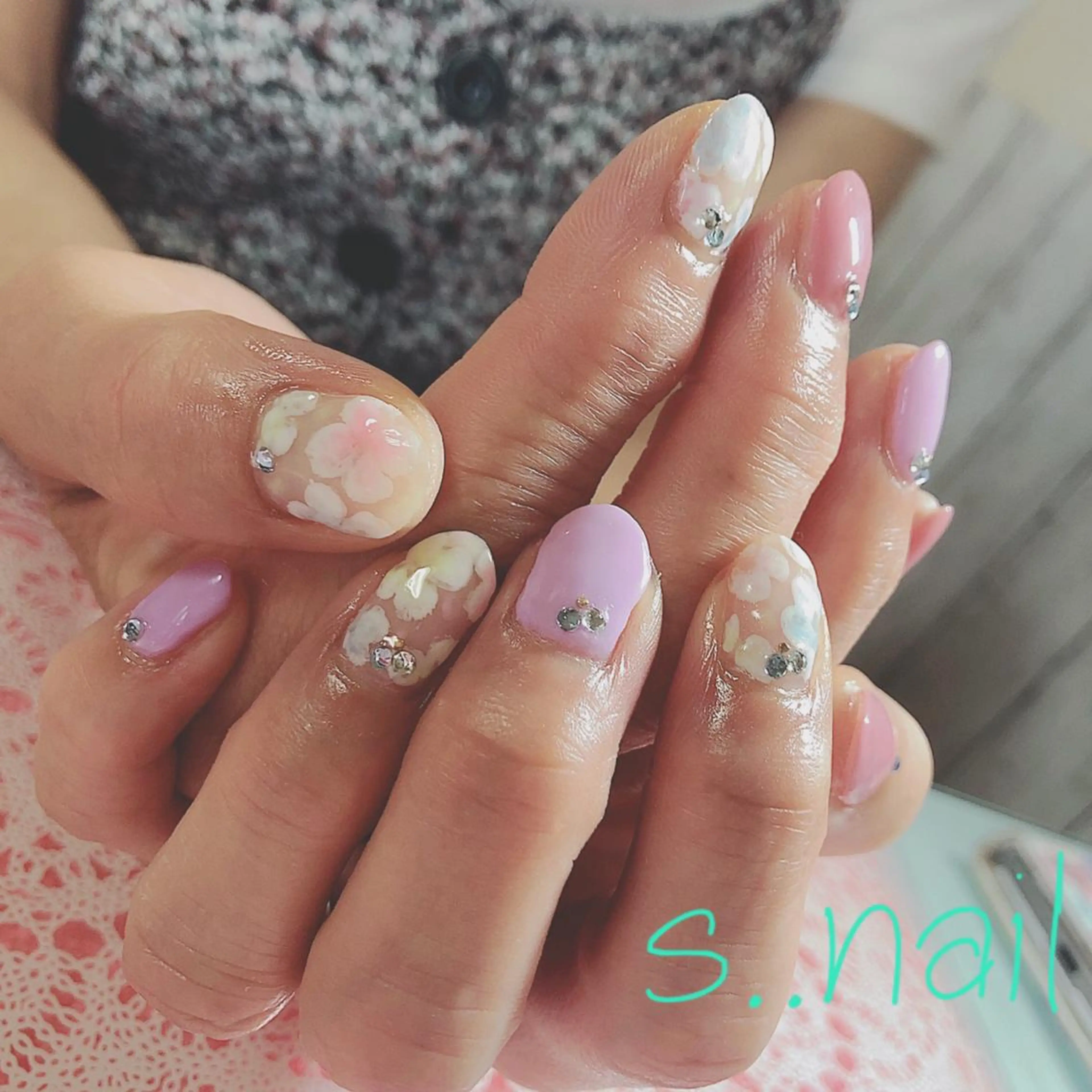 ネイル パープル ハンドネイル フットネイル s..nail / MORITAのネイルデザイン