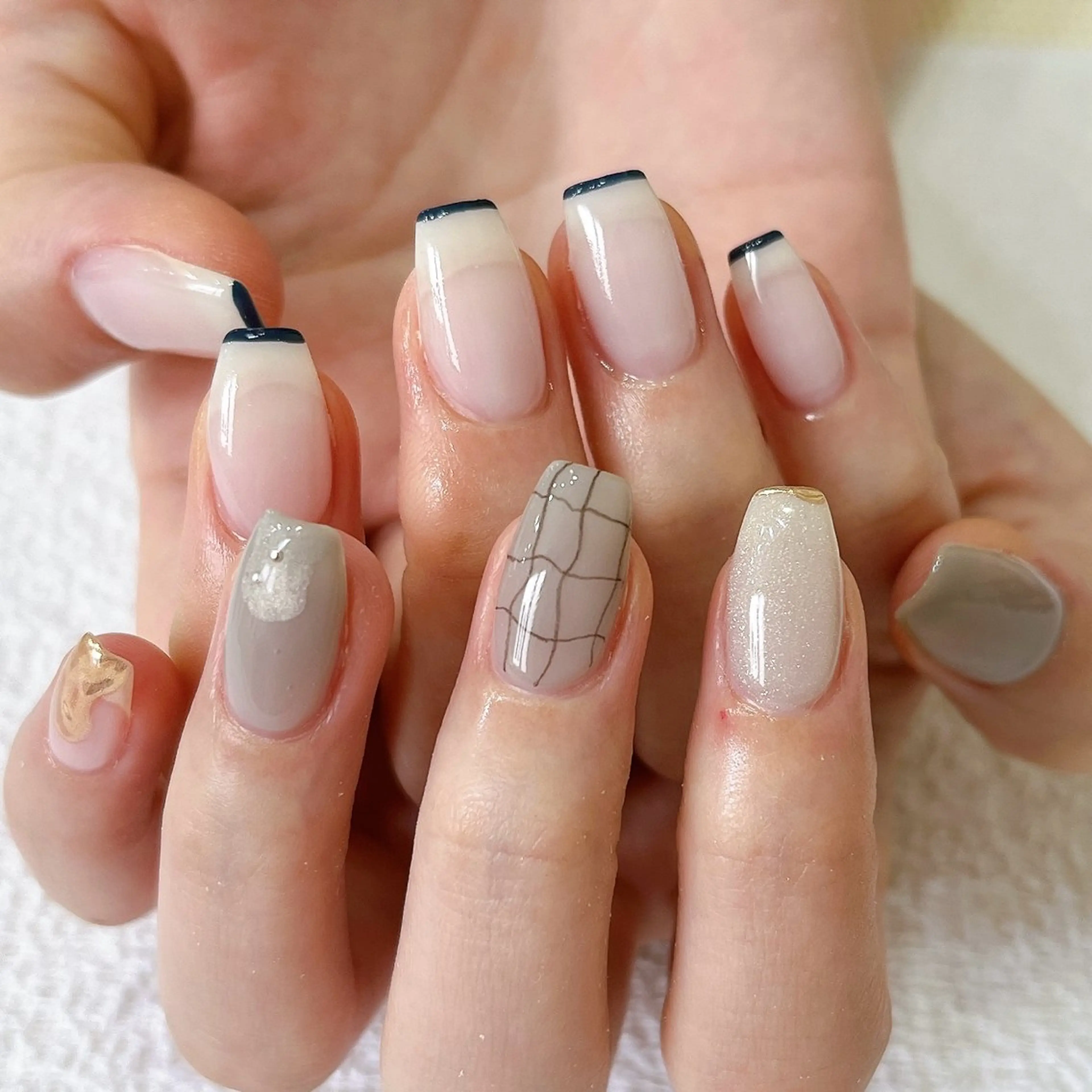 ネイル フレンチネイル ニュアンスネイル Ellenail名古屋所属・伊藤 愛のネイルデザイン