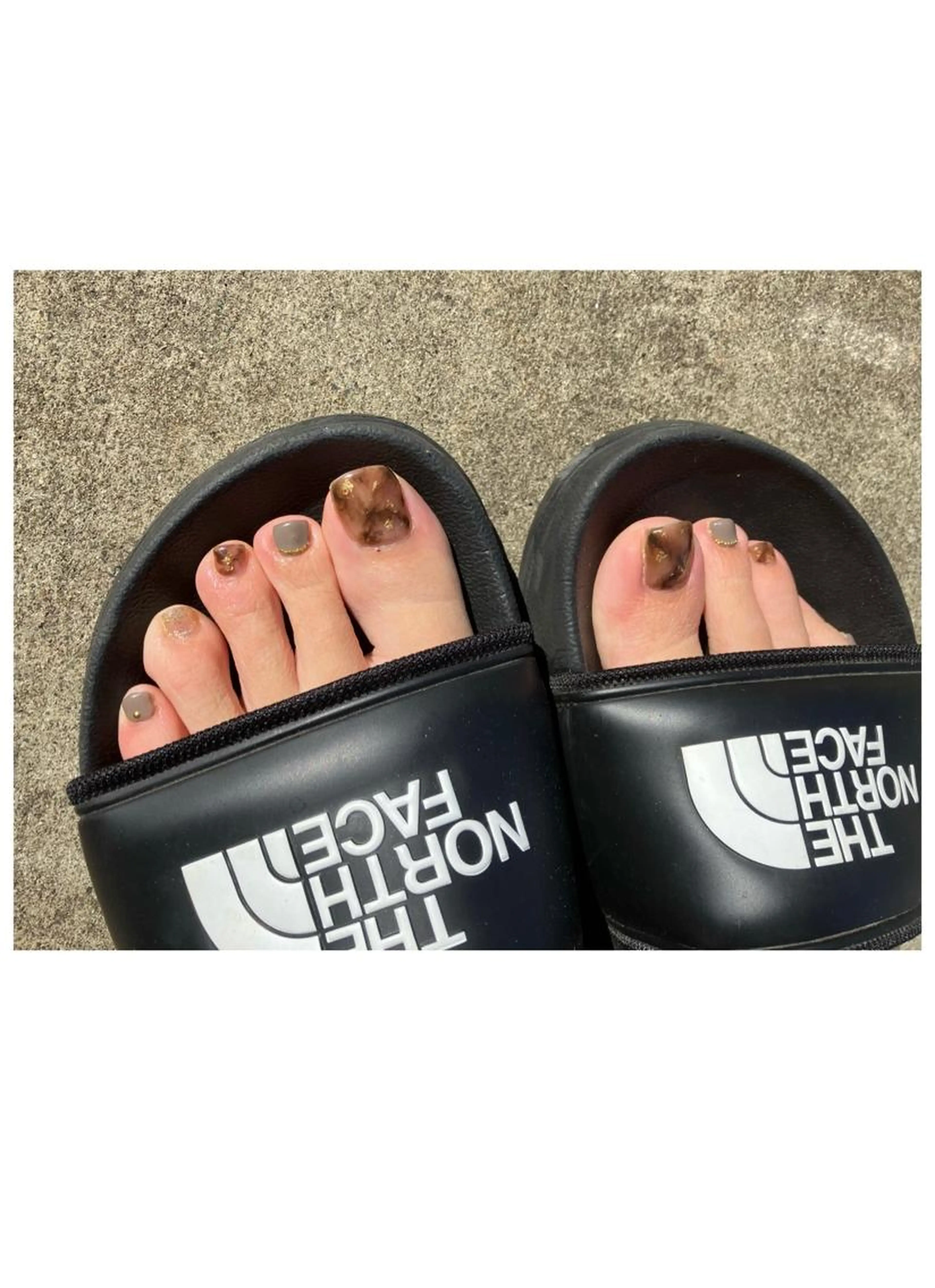 ハンド&フットセットメニュー①（ハンドワンカラー、フットアートやり放題）の写真