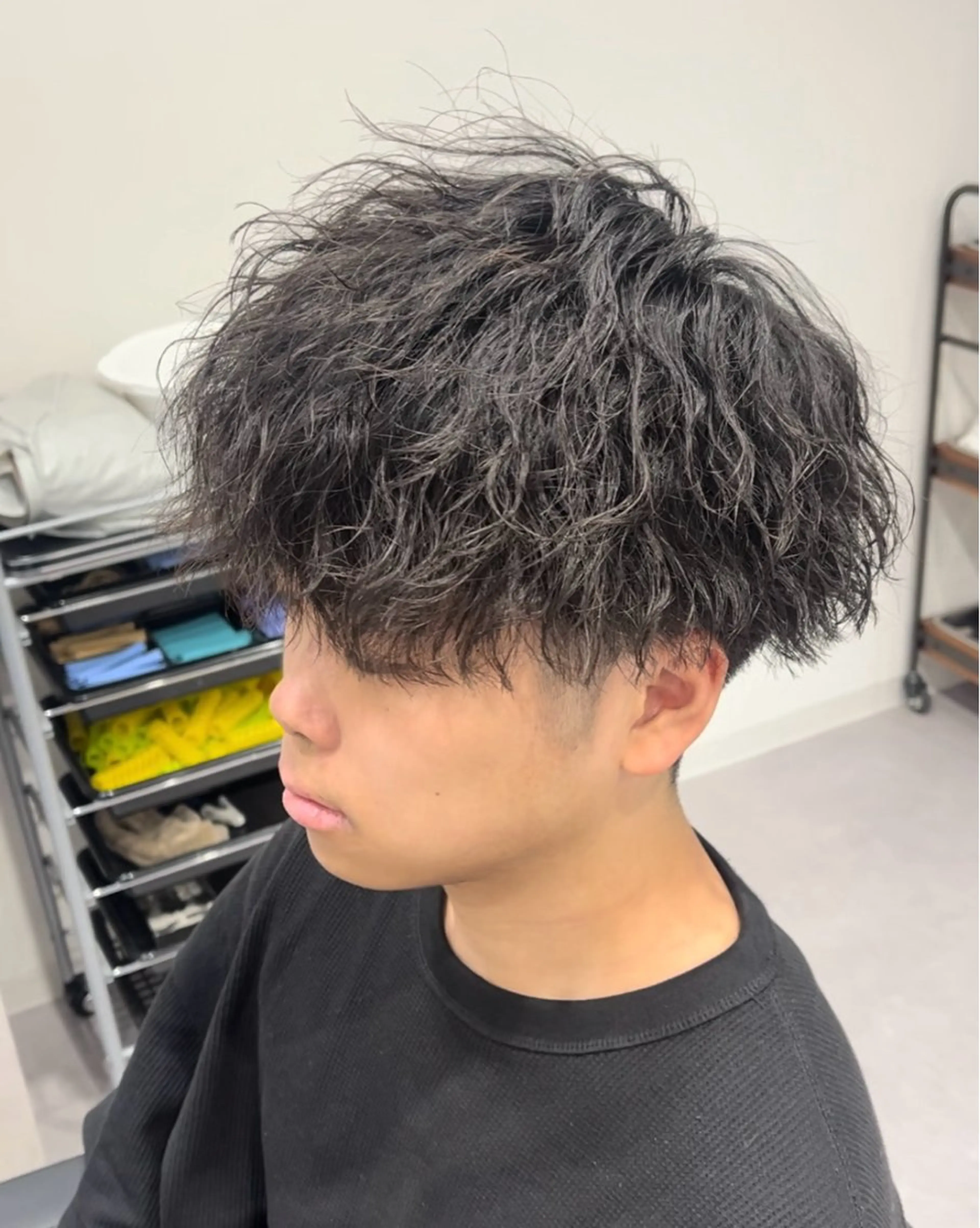 カット+ツイストスパイラルパーマの写真