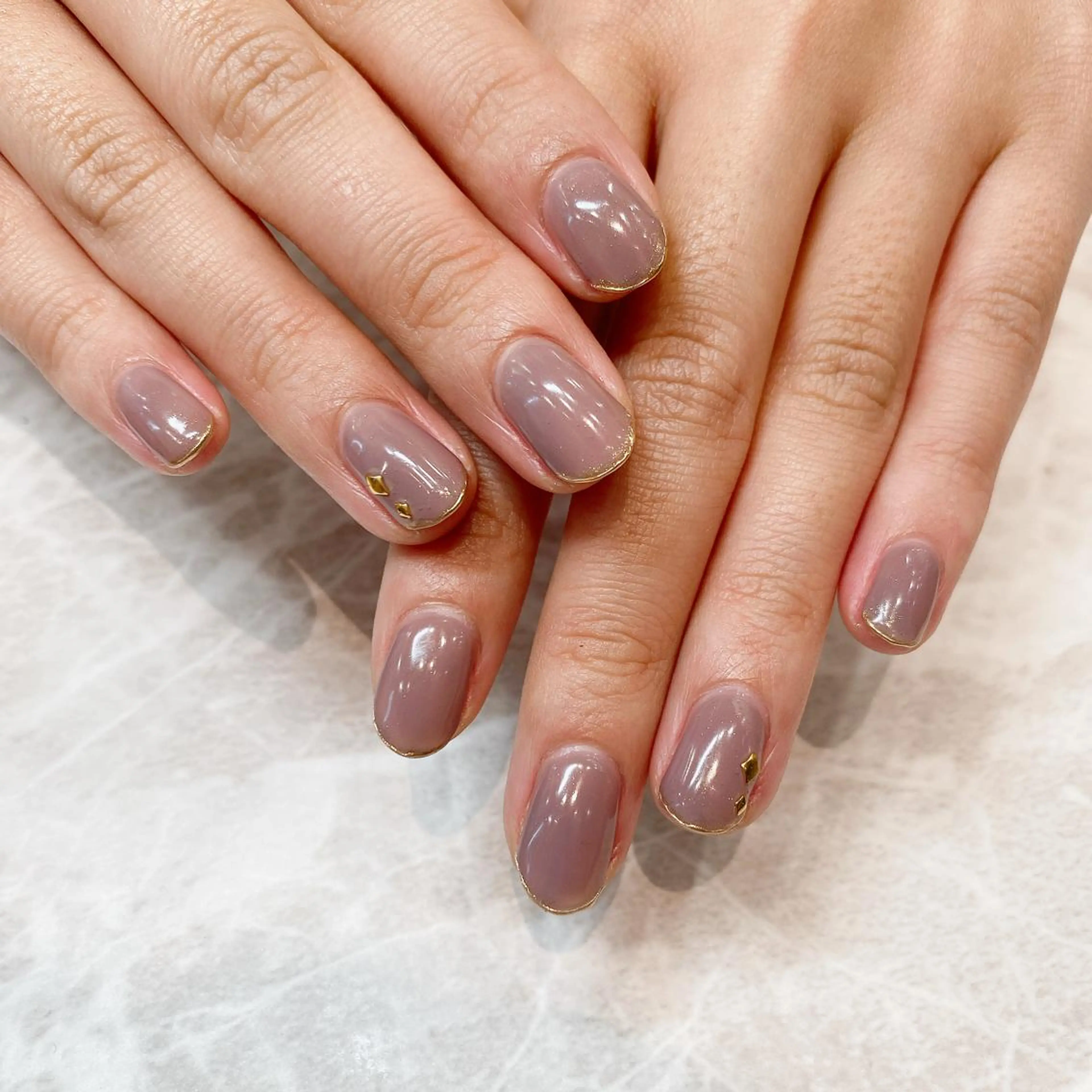 ネイル ミラーネイル ハンドネイル 関谷 真登佳のネイルデザイン