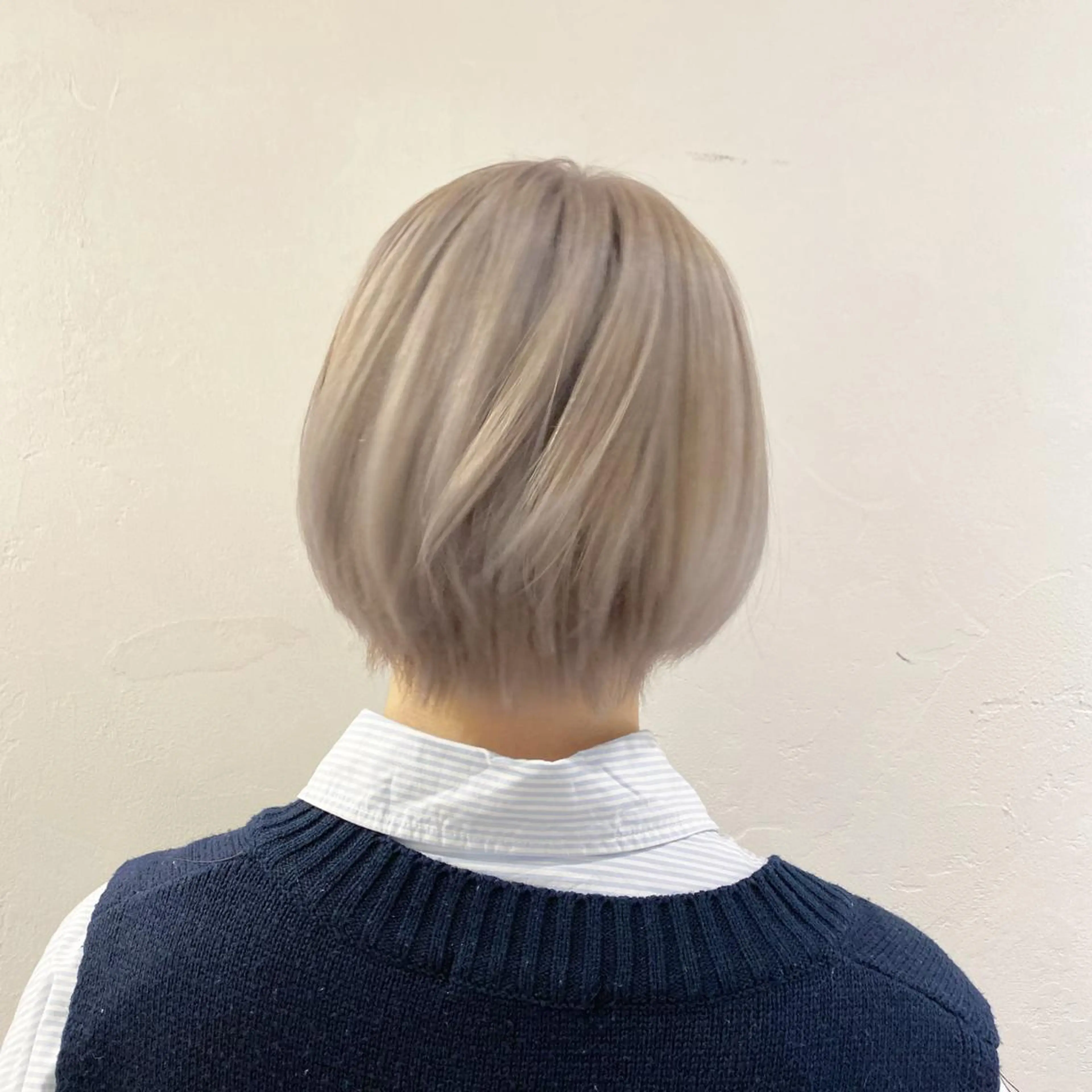 ショート COCOLOeAST所属・yumeno🫧 ハイトーン/ボブ🕊のヘアスタイル