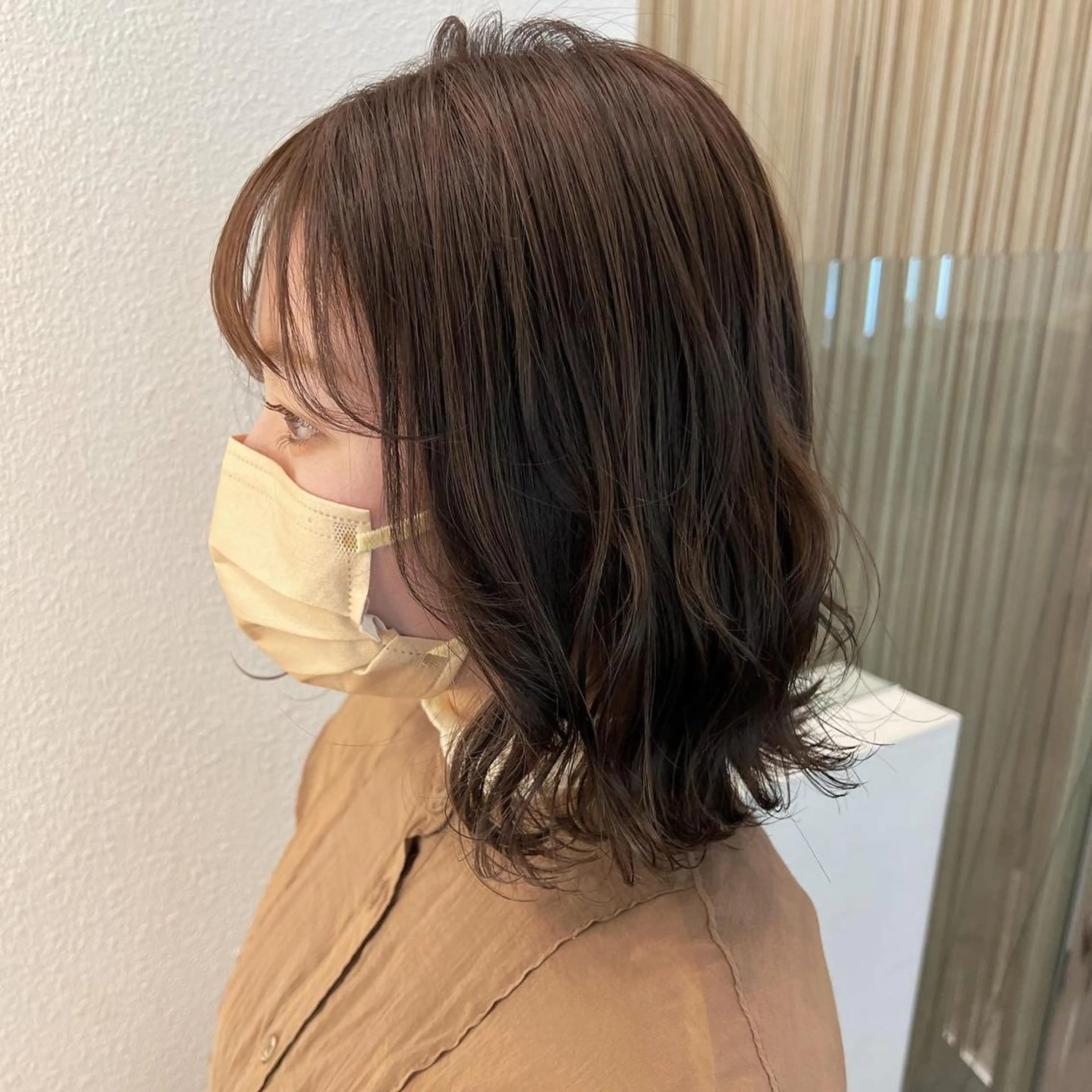 ミディアム カラー 岡野 真歩のヘアスタイル