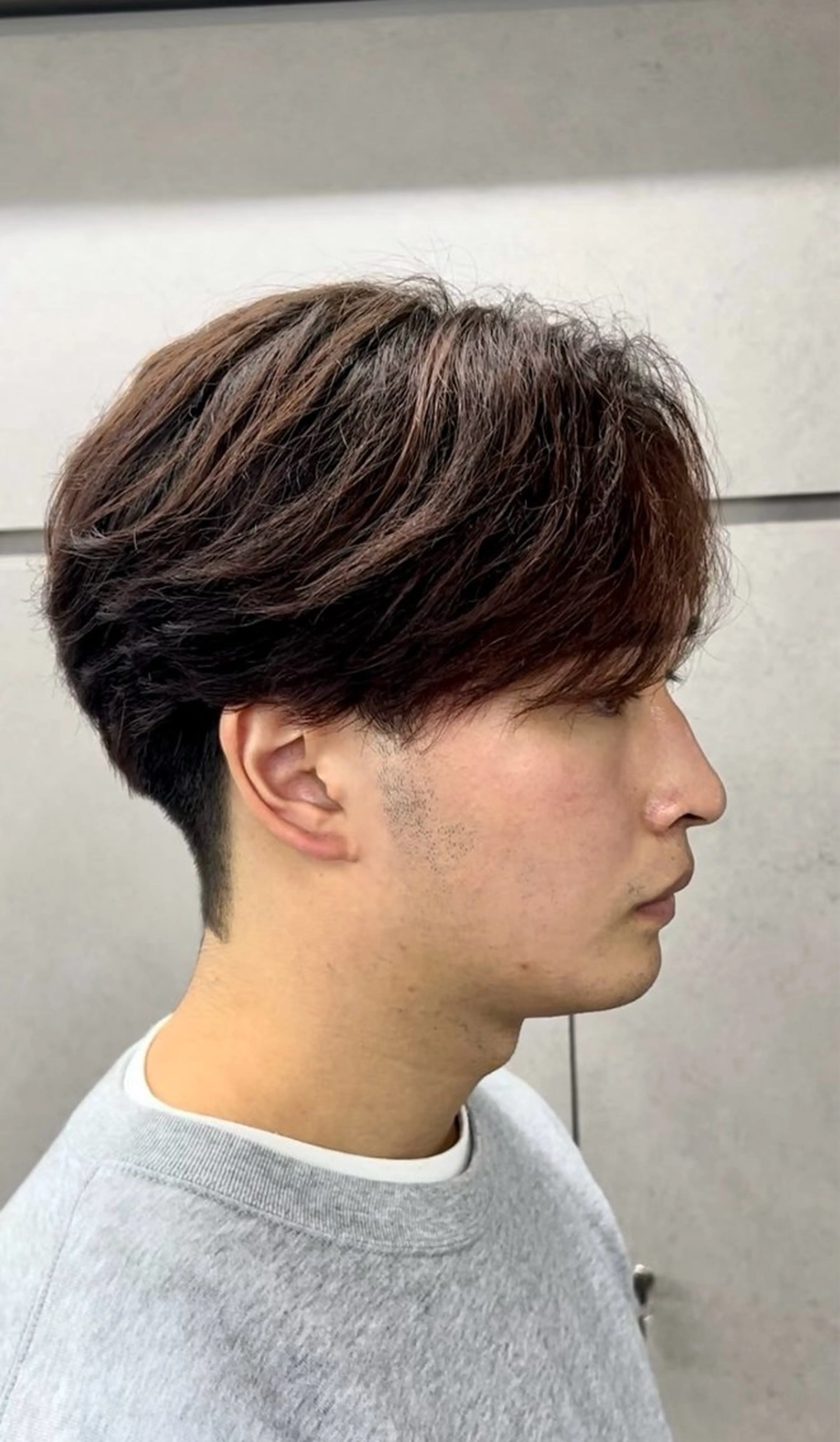 パーマ メンズ センターパート kazuma 渋谷美容師のヘアスタイル