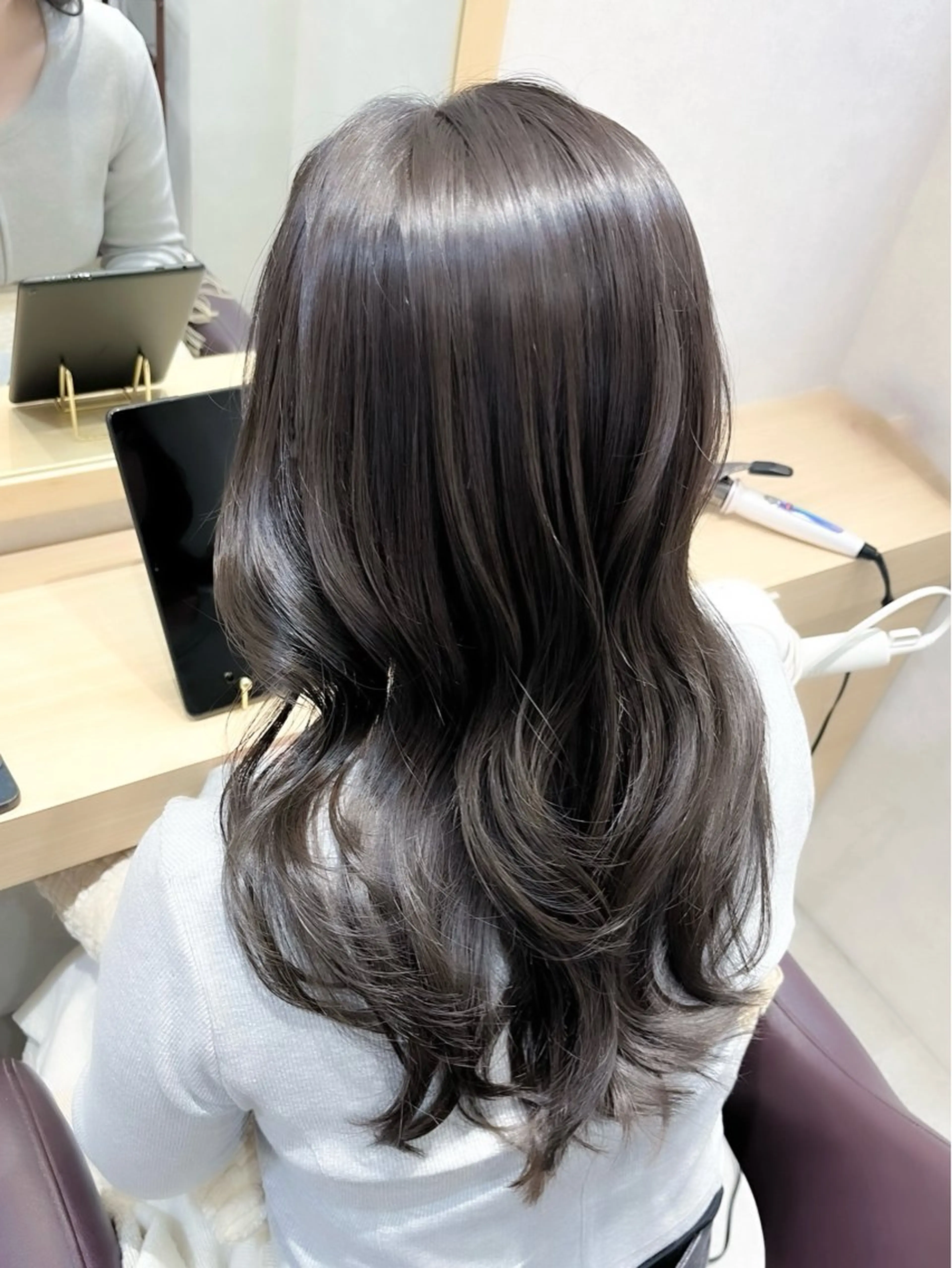 ロング 透明感カラー／韓国 レイヤーmomokaのヘアスタイル