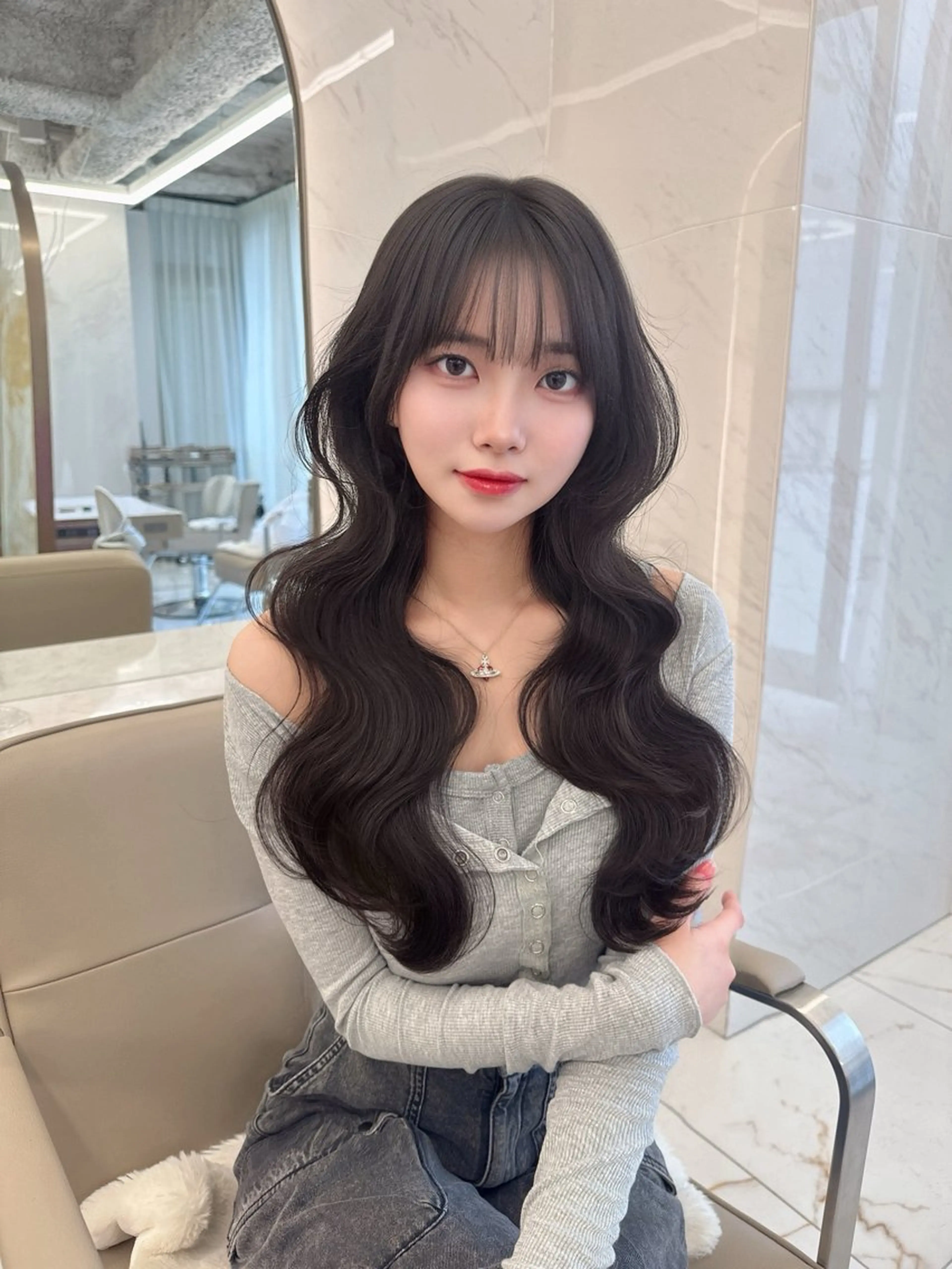 ロング kiti SAKAE所属・福間克徳/顔まわり /レイヤーカットのヘアスタイル