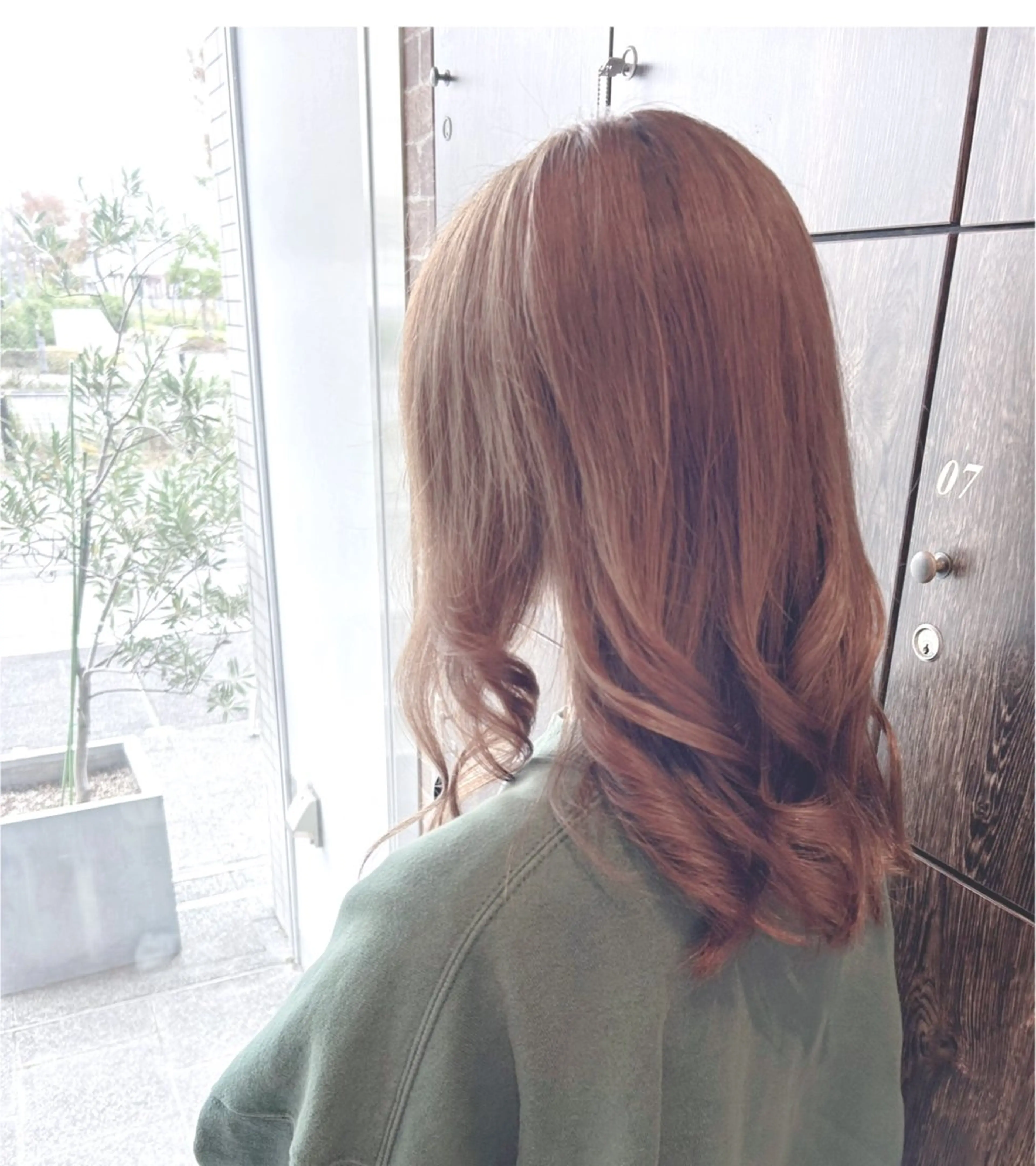 カラー yui nishiwakiのヘアスタイル
