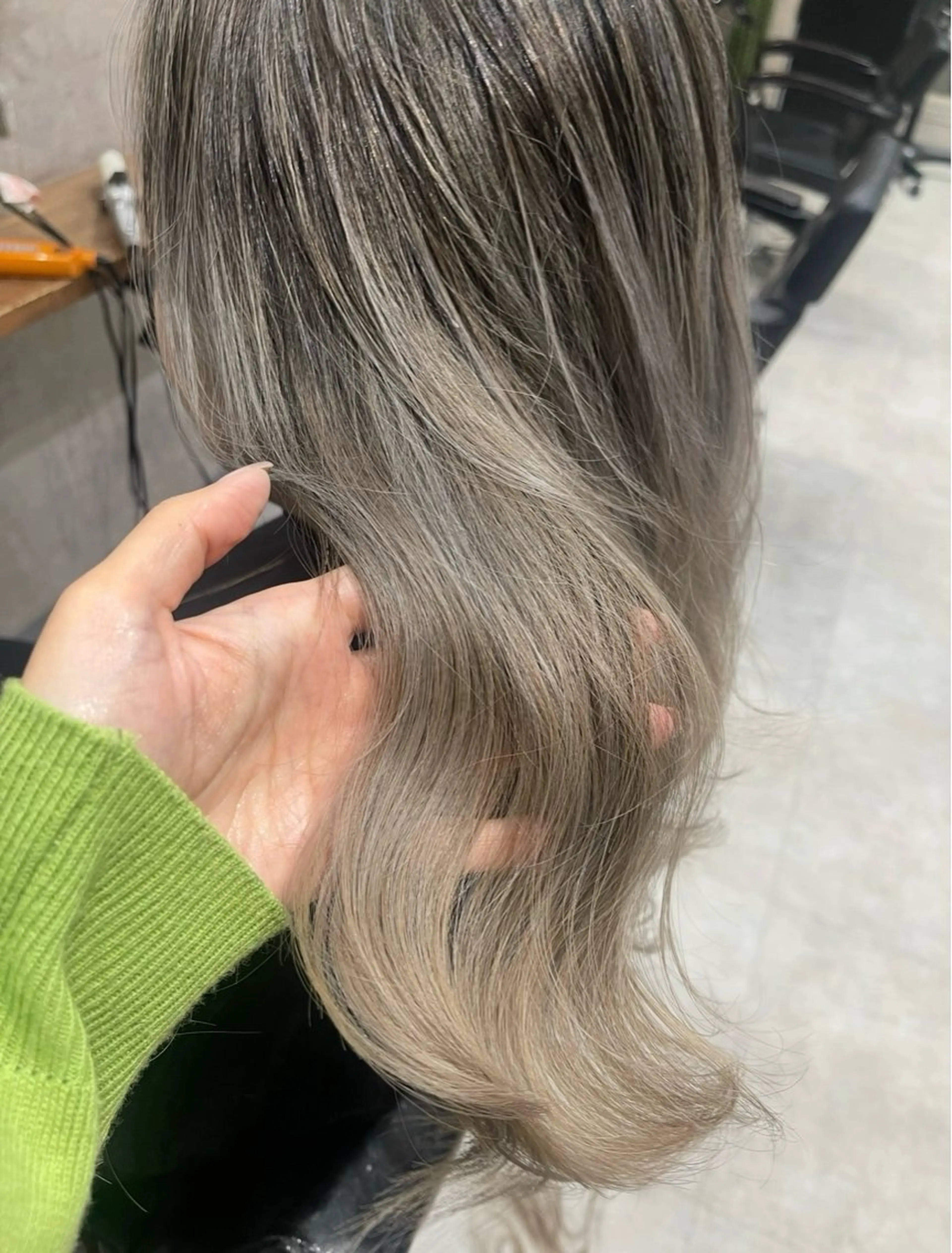 ロング カラー ベージュカラー ブリーチ グラデーションカラー ハイライトカラー ハイライト ヘアカラー 松井那津子 /ハイライトブリーチのヘアスタイル