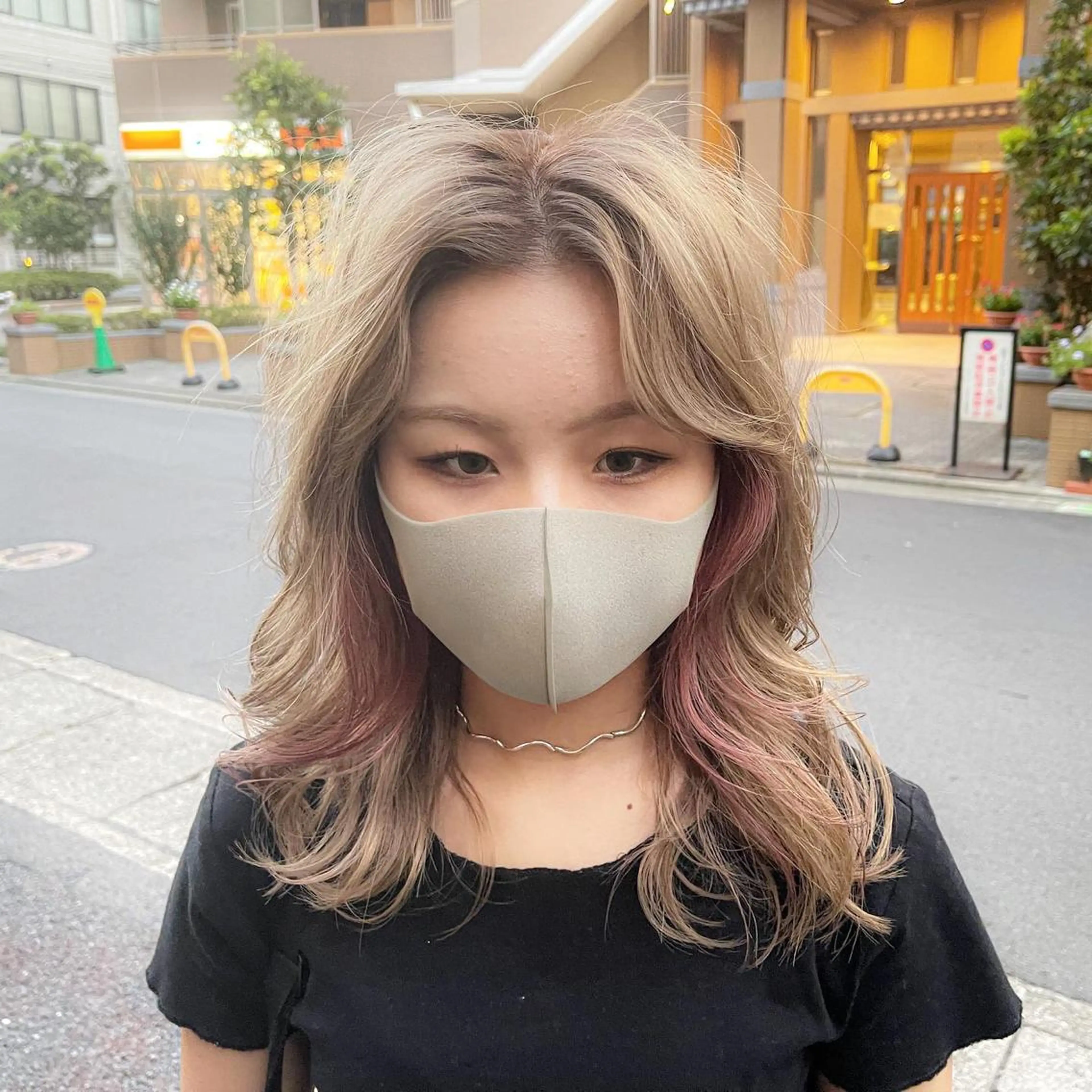 ミディアム カラー ベージュカラー ブリーチ ケアブリーチ インナーカラー ピンクカラー OAK溝の口 𖠋SHINYAのヘアスタイル