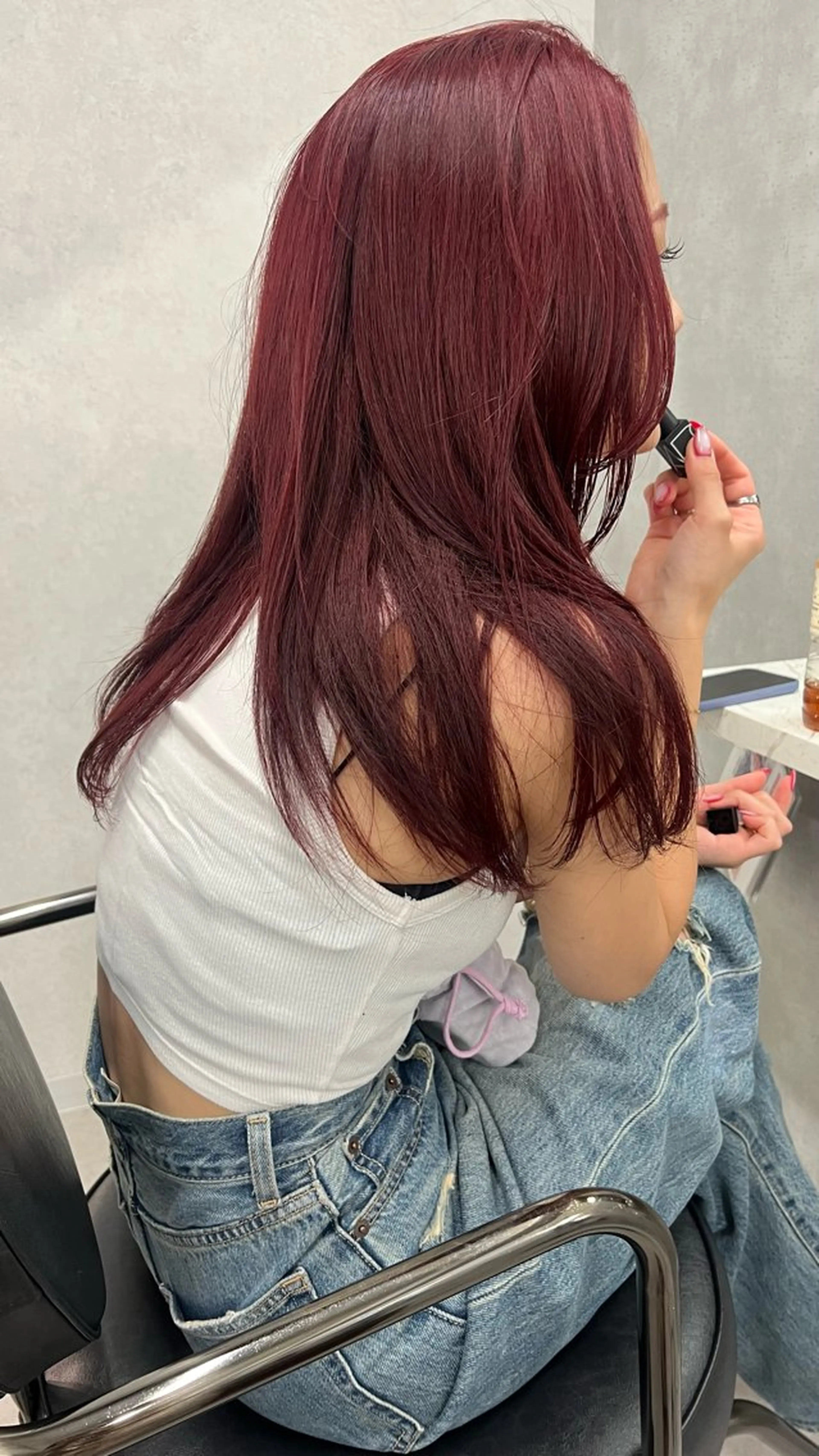 カラー カシス レッドカラー anon Loemのヘアスタイル