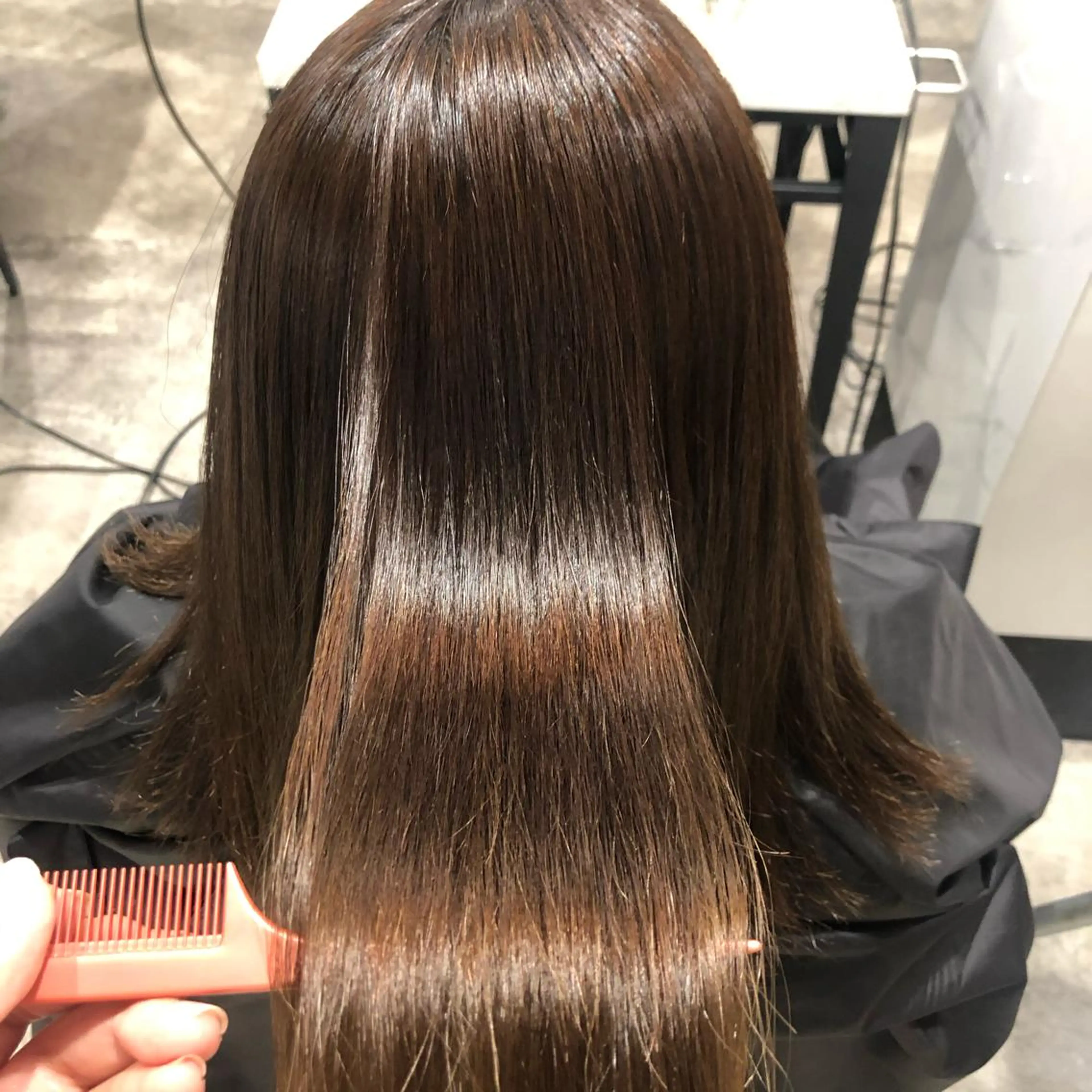 ミディアム HAIR SALON M Fe's所属・透明感カラー/レイヤ ー/小谷野真緒のヘアスタイル