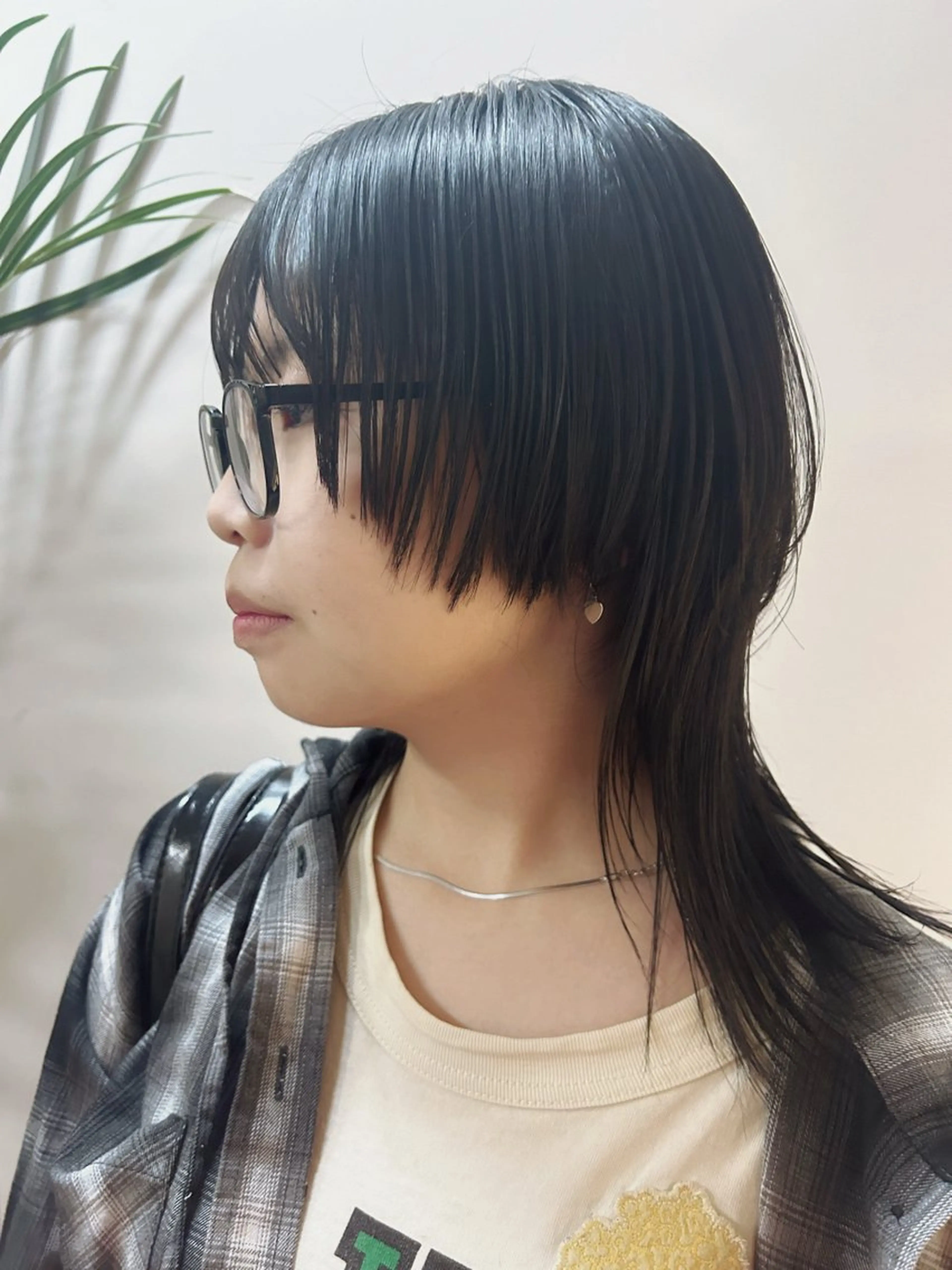 ミディアム カット ⚪️ニュアンスカラー ⚪️ハイトーン　マユのヘアスタイル