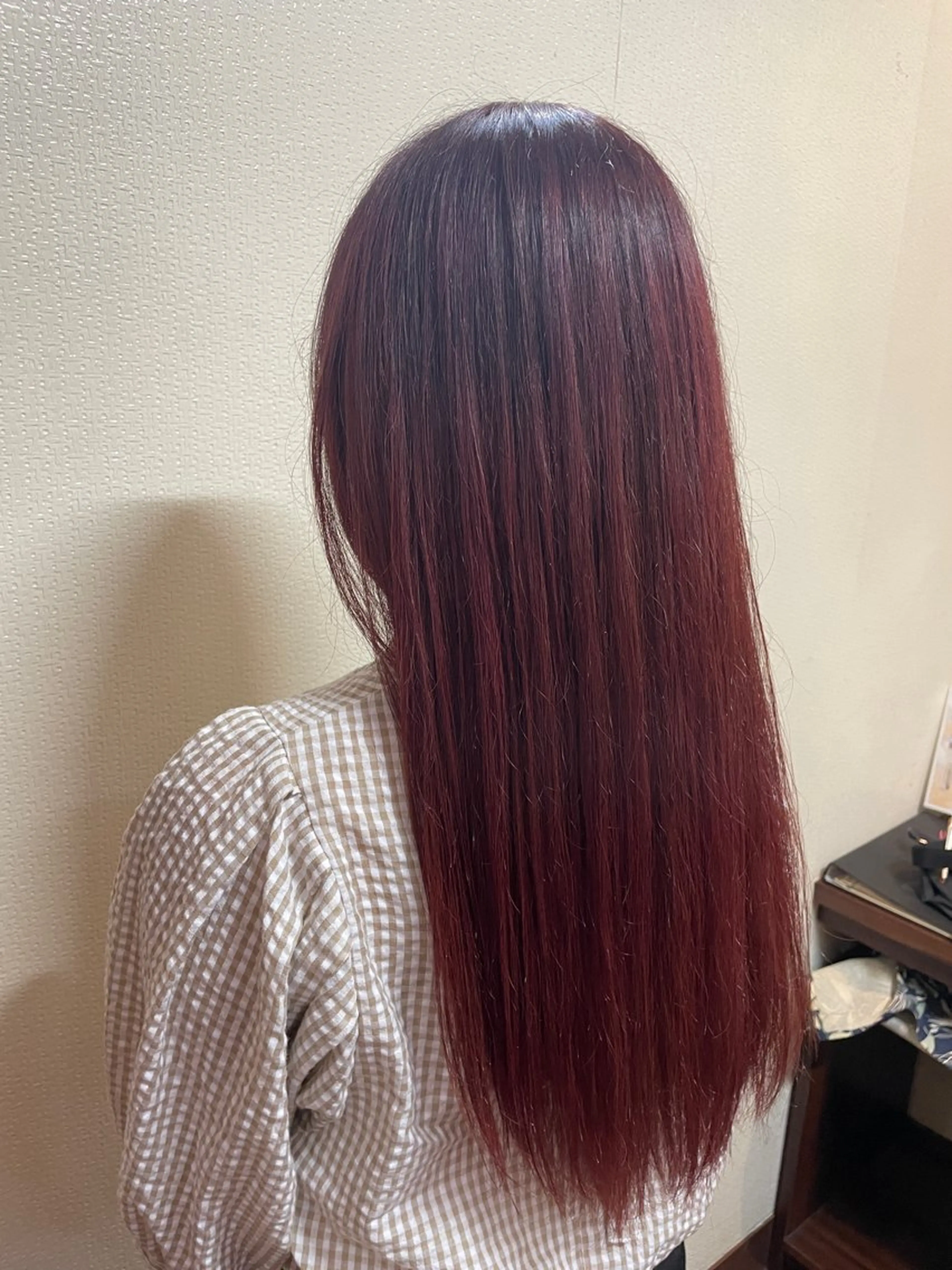カラー 篠原 ゆうかのヘアスタイル