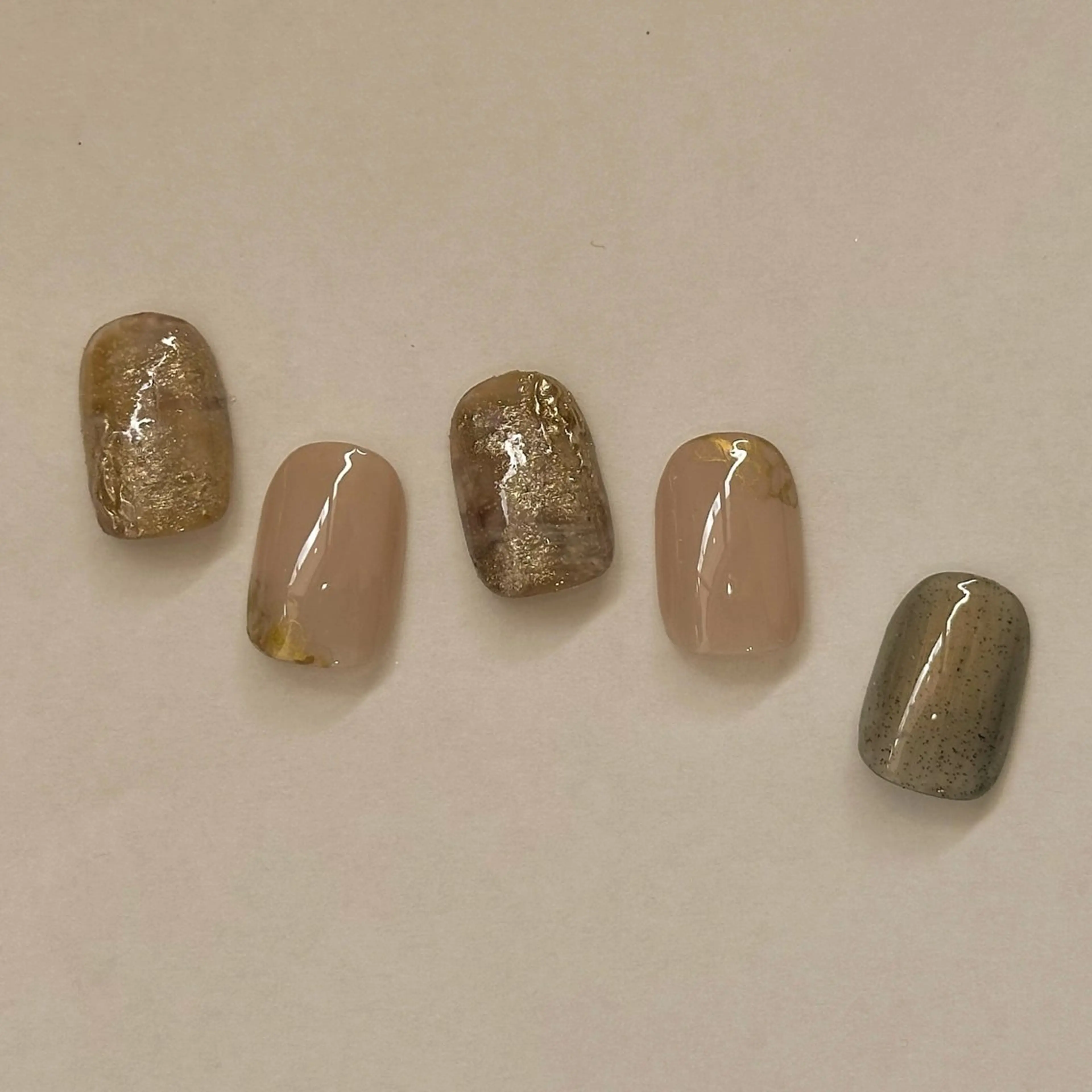 ネイル ジェルネイル ニュアンスネイル パラジェル ハンドネイル Kotoha （ことは）のネイルデザイン