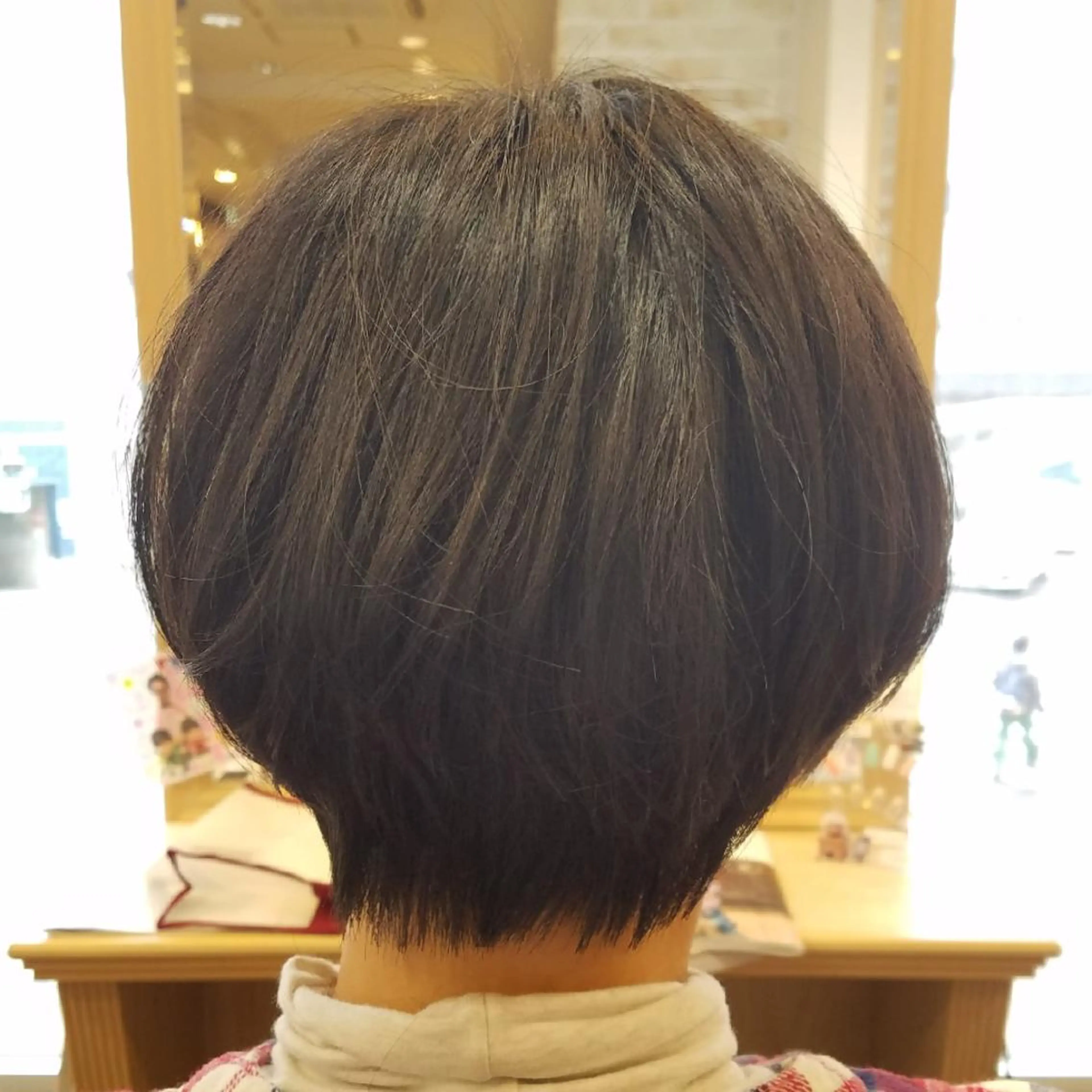 ショート 野口 まおのヘアスタイル