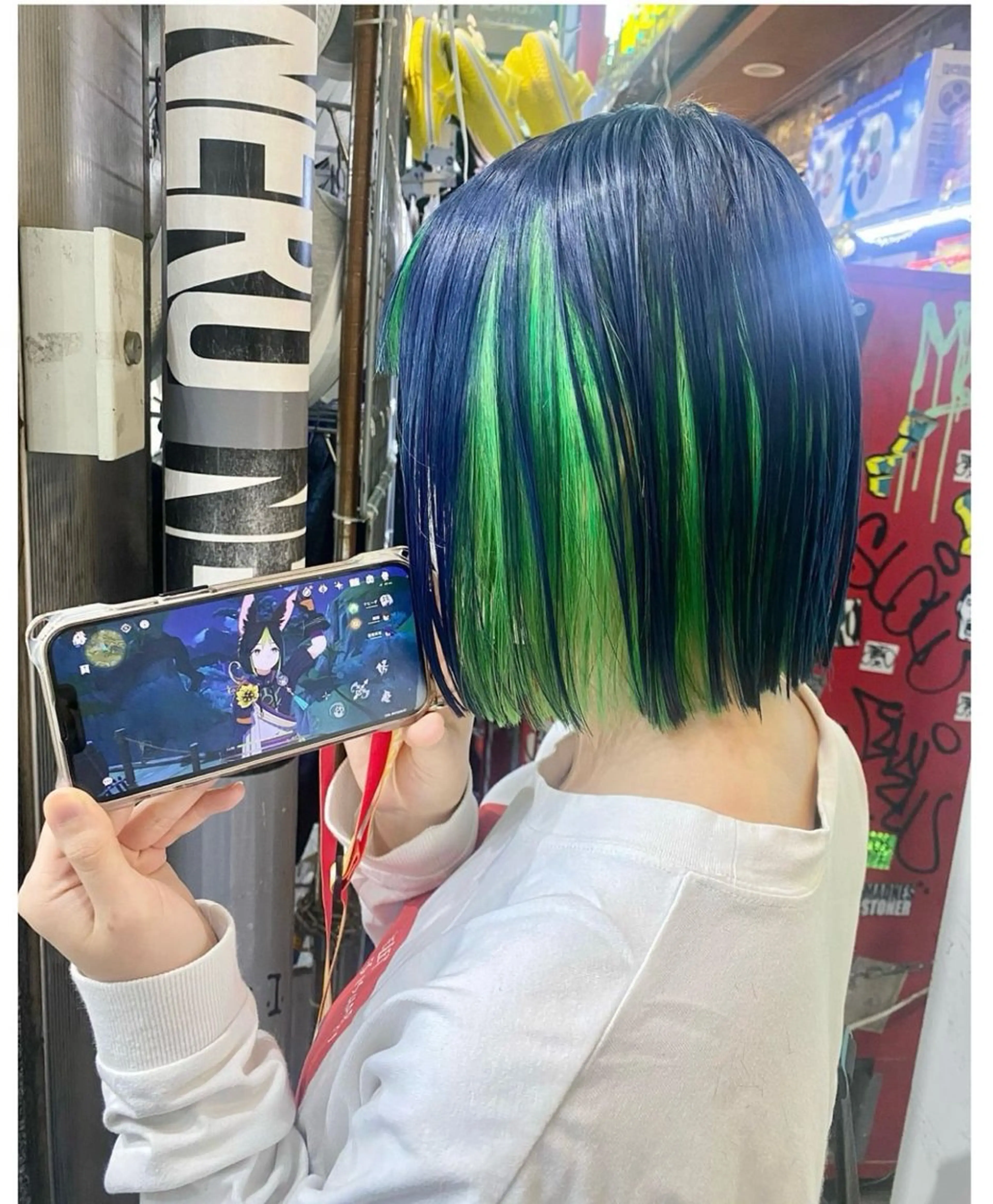 ショート カラー ヘアカラー GARU-ガル-所属・TSUNO🦖 派手髪/オタク美容師のヘアスタイル