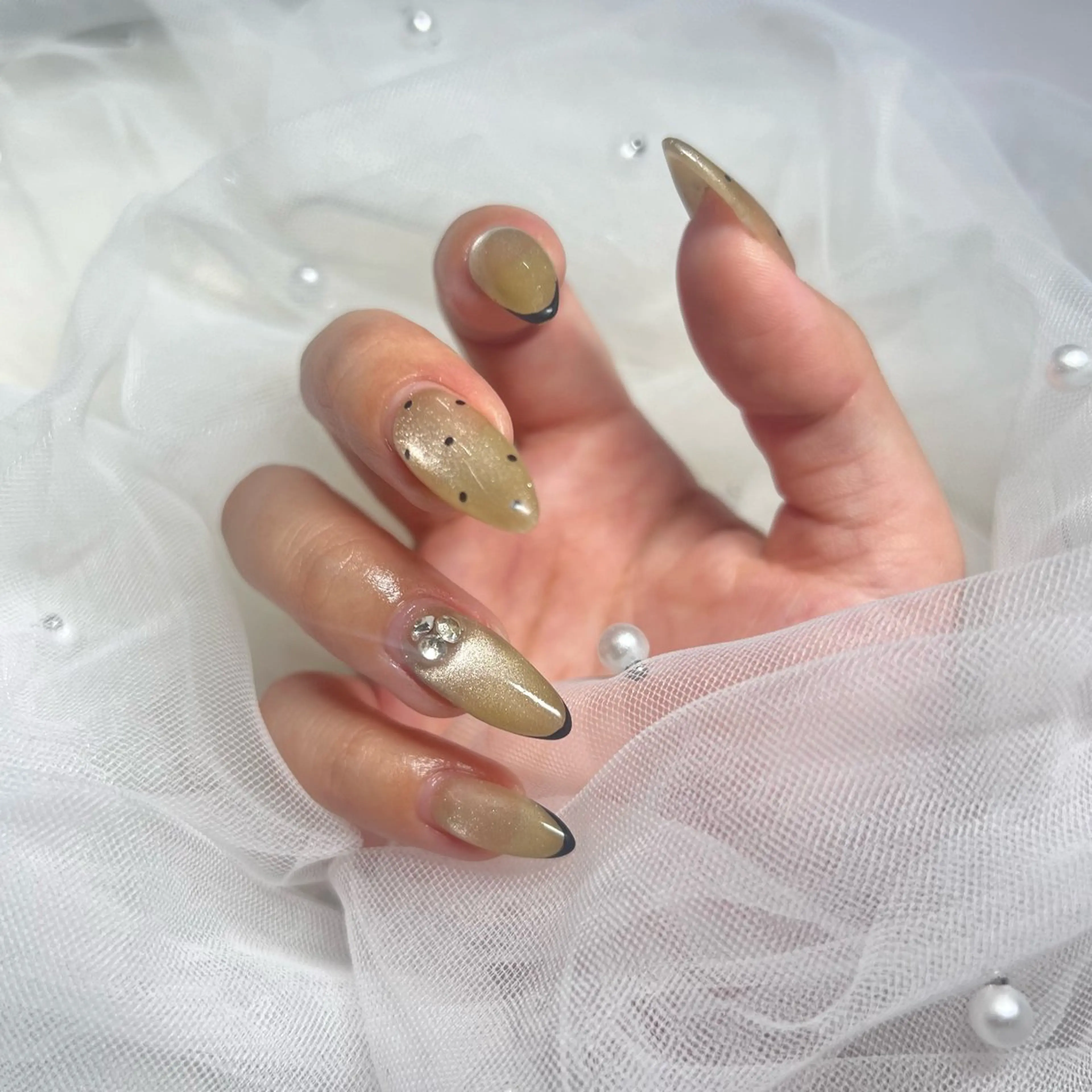 ネイル マグネットネイル ハンドネイル y's beauty京橋店のネイルデザイン