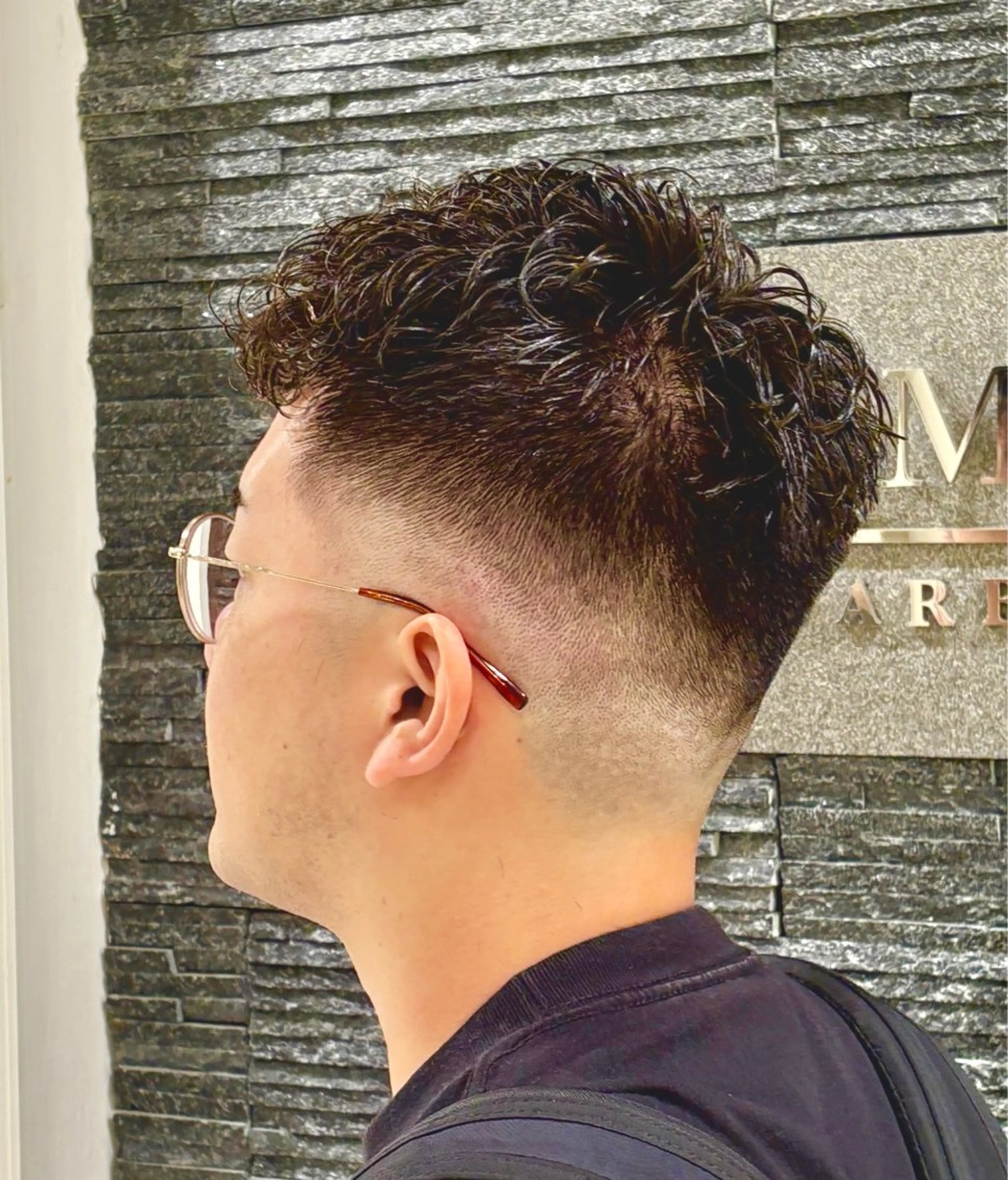 ショート パーマ メンズ フェードカット メンズパーマ ヒロ銀座ヘアーサロン六本木店所属・藤沼 唯斗※注意事項必読※のヘアスタイル