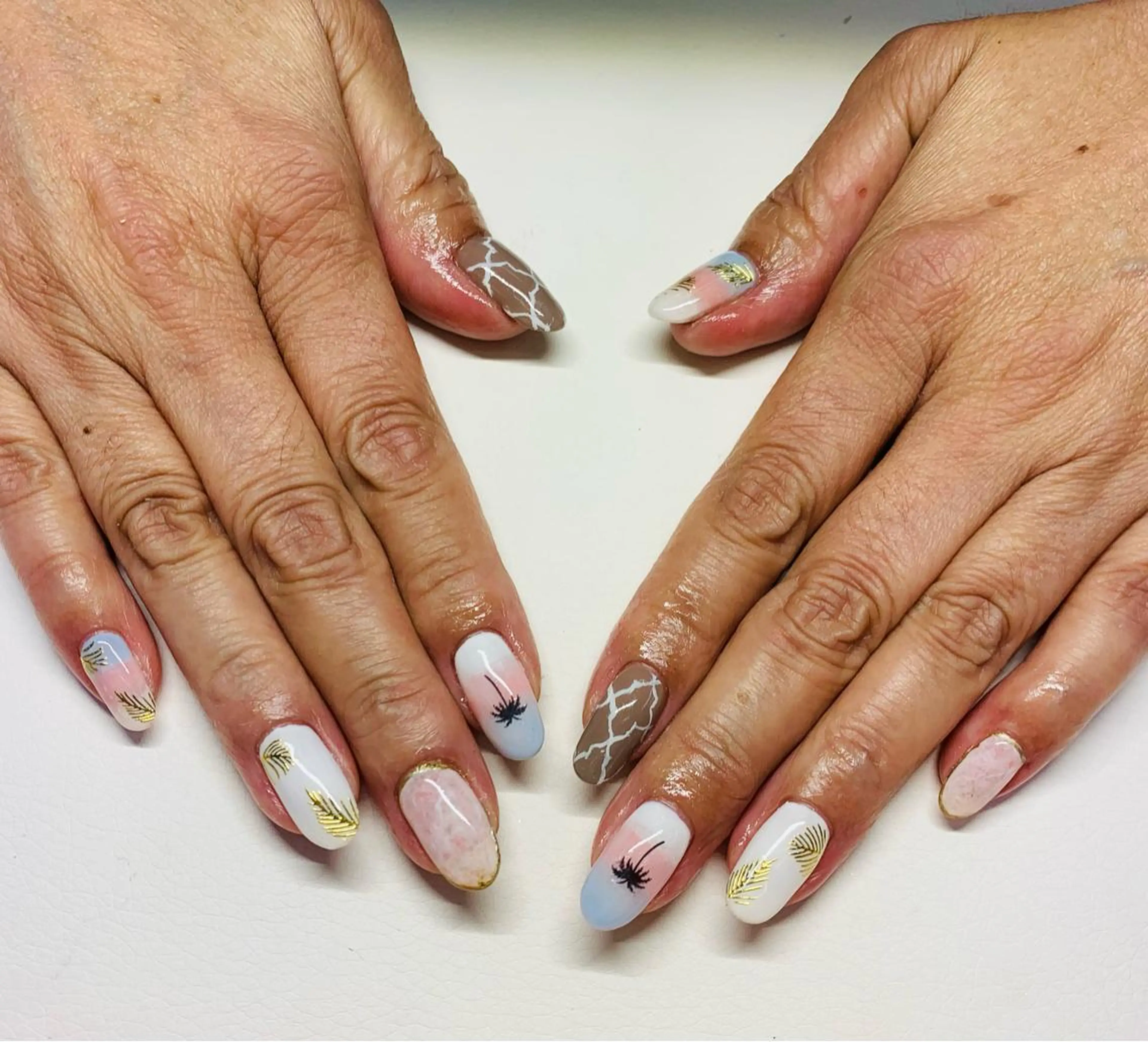 ネイル Mule Beauty Salon所属・ミュール ビューティーサロンのネイルデザイン