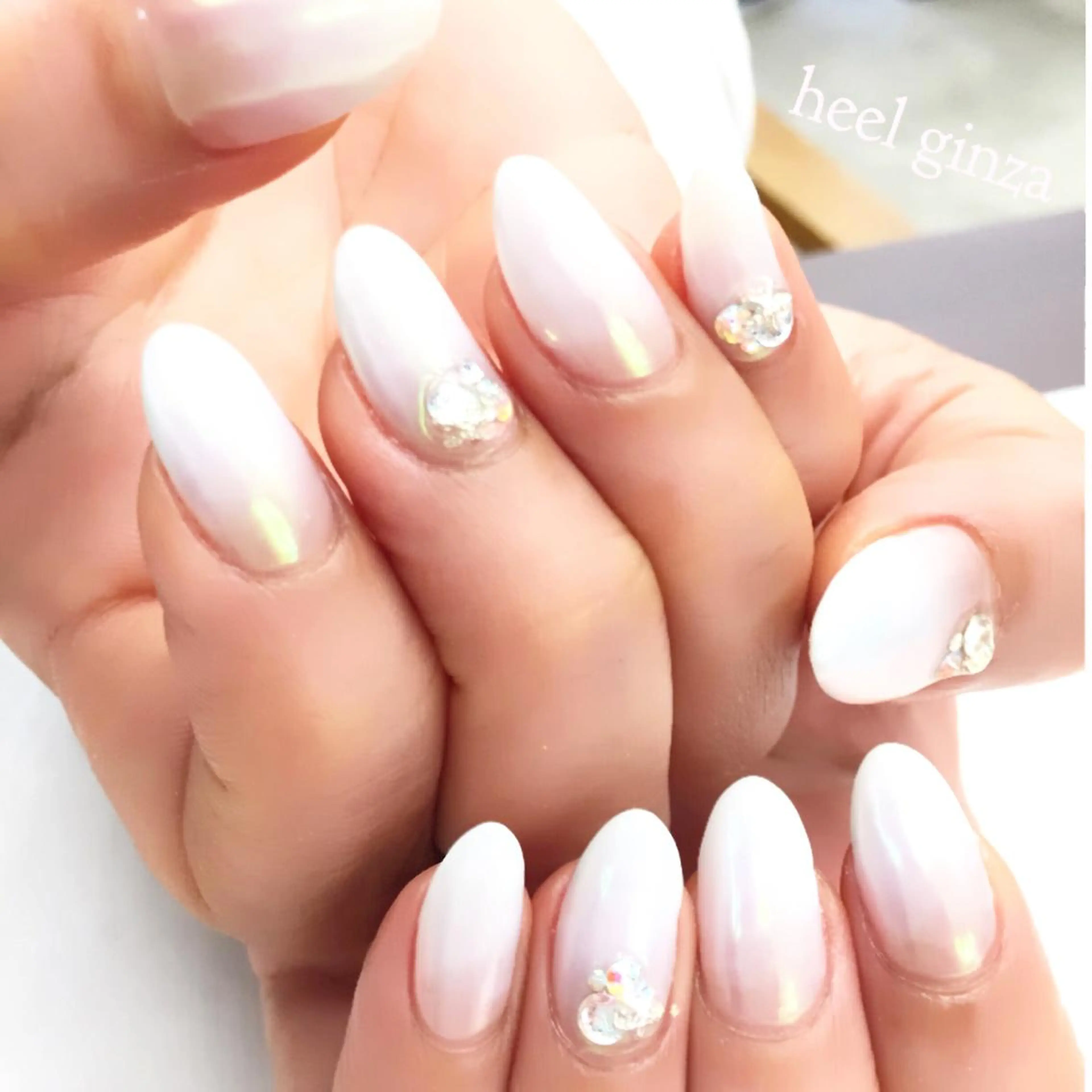 ネイル オーロラネイル グラデーション miel nailのネイルデザイン