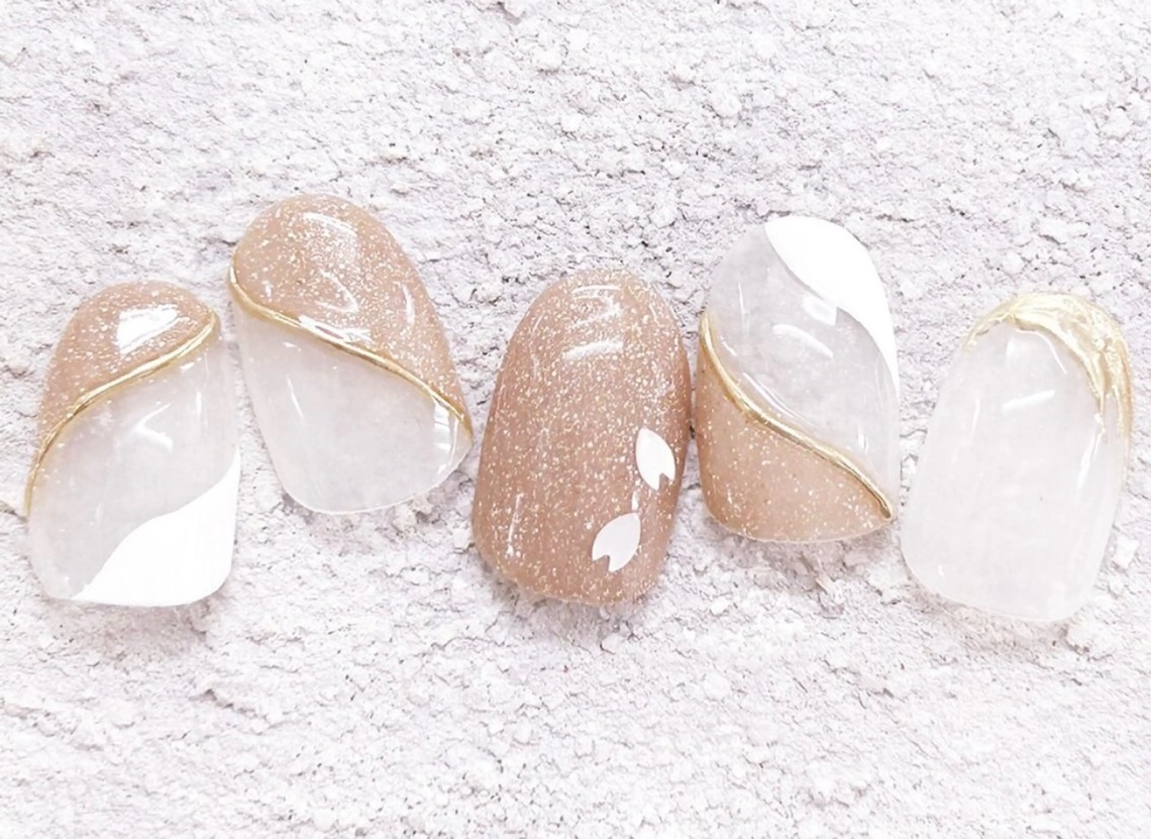 ネイル 大塚眉毛|ハンドケア |肌管理の眉毛・アイブロウイメージ