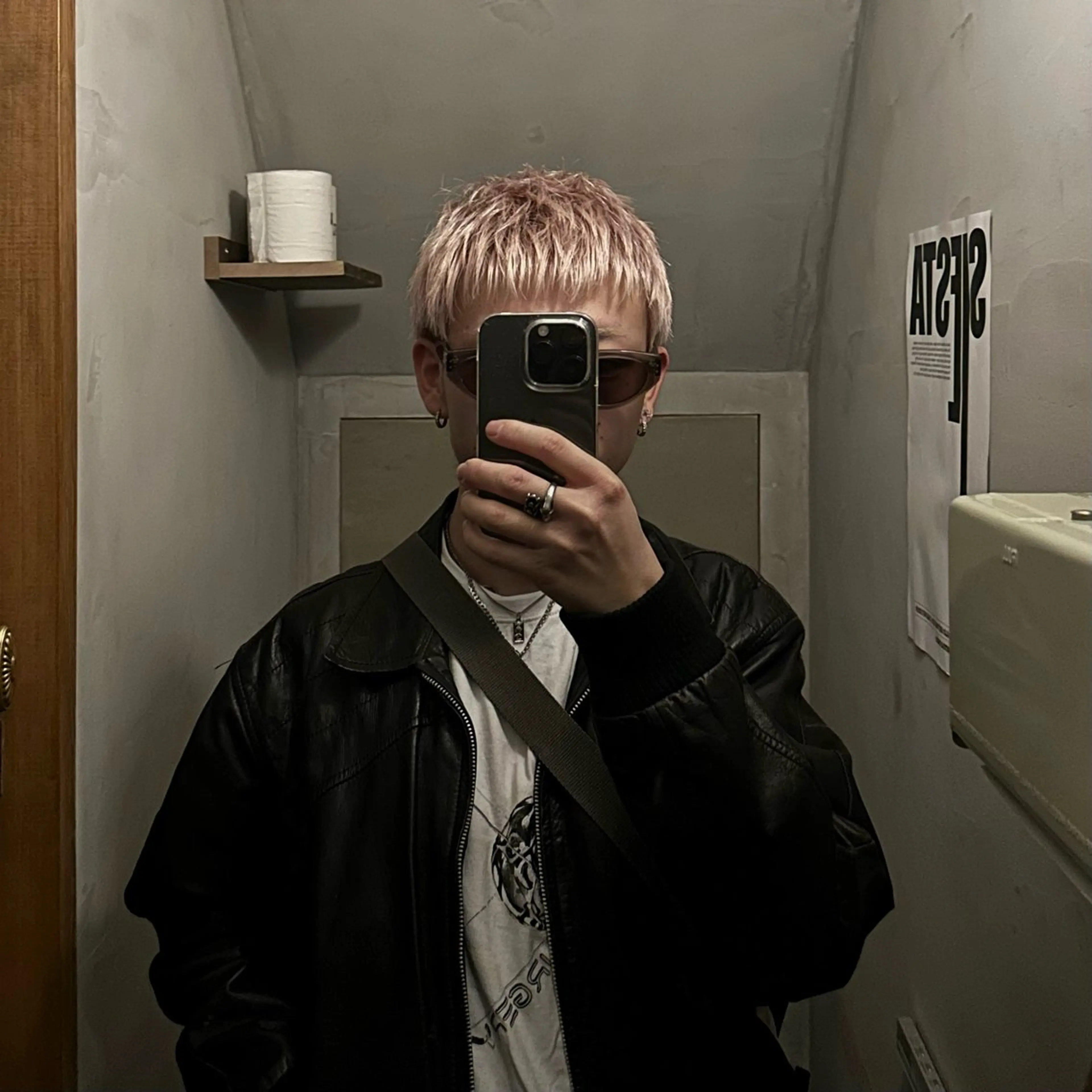 ショート カラー メンズ メンズブリーチ ブリーチ ピンクカラー ショートヘア カット ヘアカラー 希佳/メンズ スタイリストのヘアスタイル