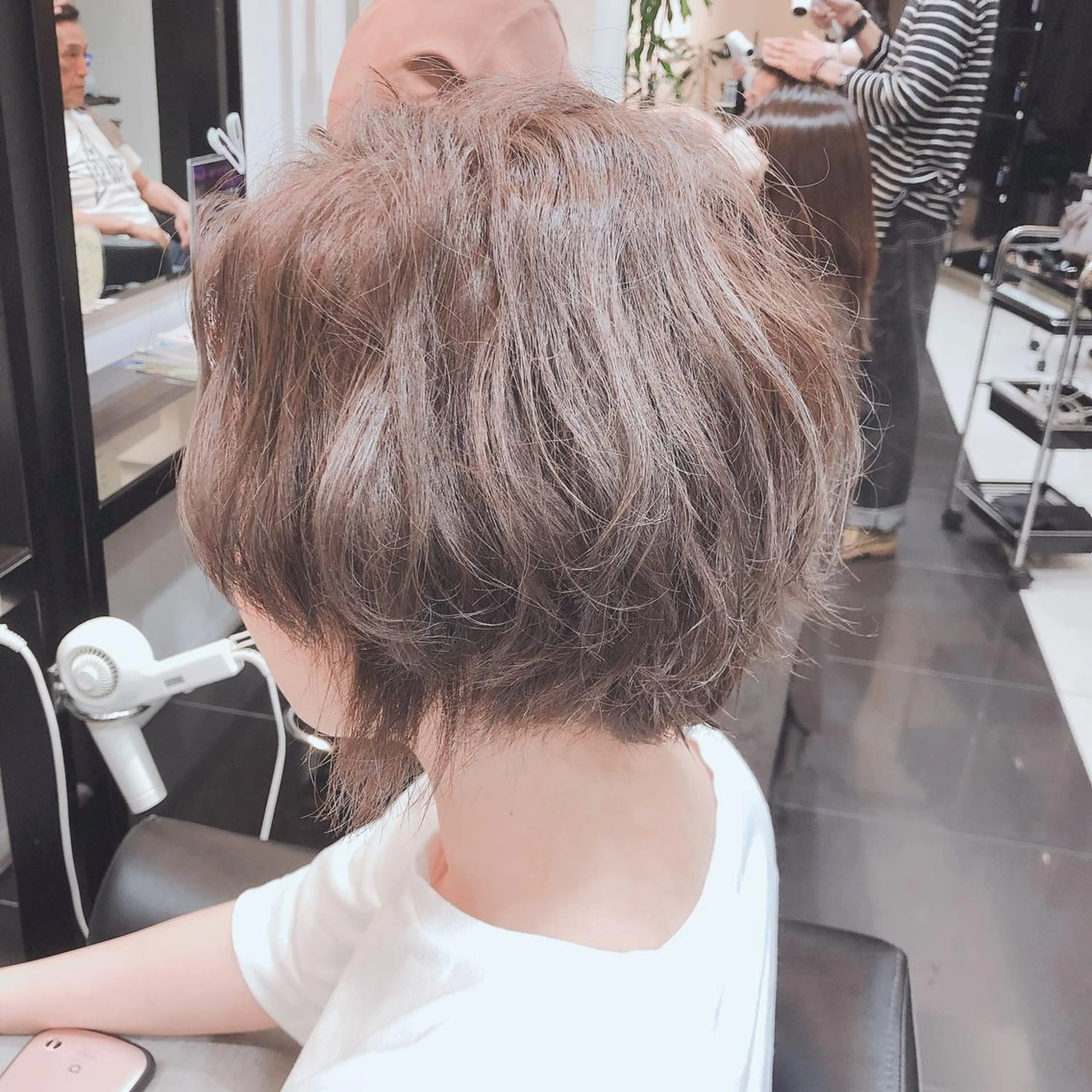 ショート カラー ヘアアレンジ グレージュ ミルクティーグレージュ adept北千住店所属・✨髪質改善＆ボブ✨ 近藤 凌のヘアスタイル