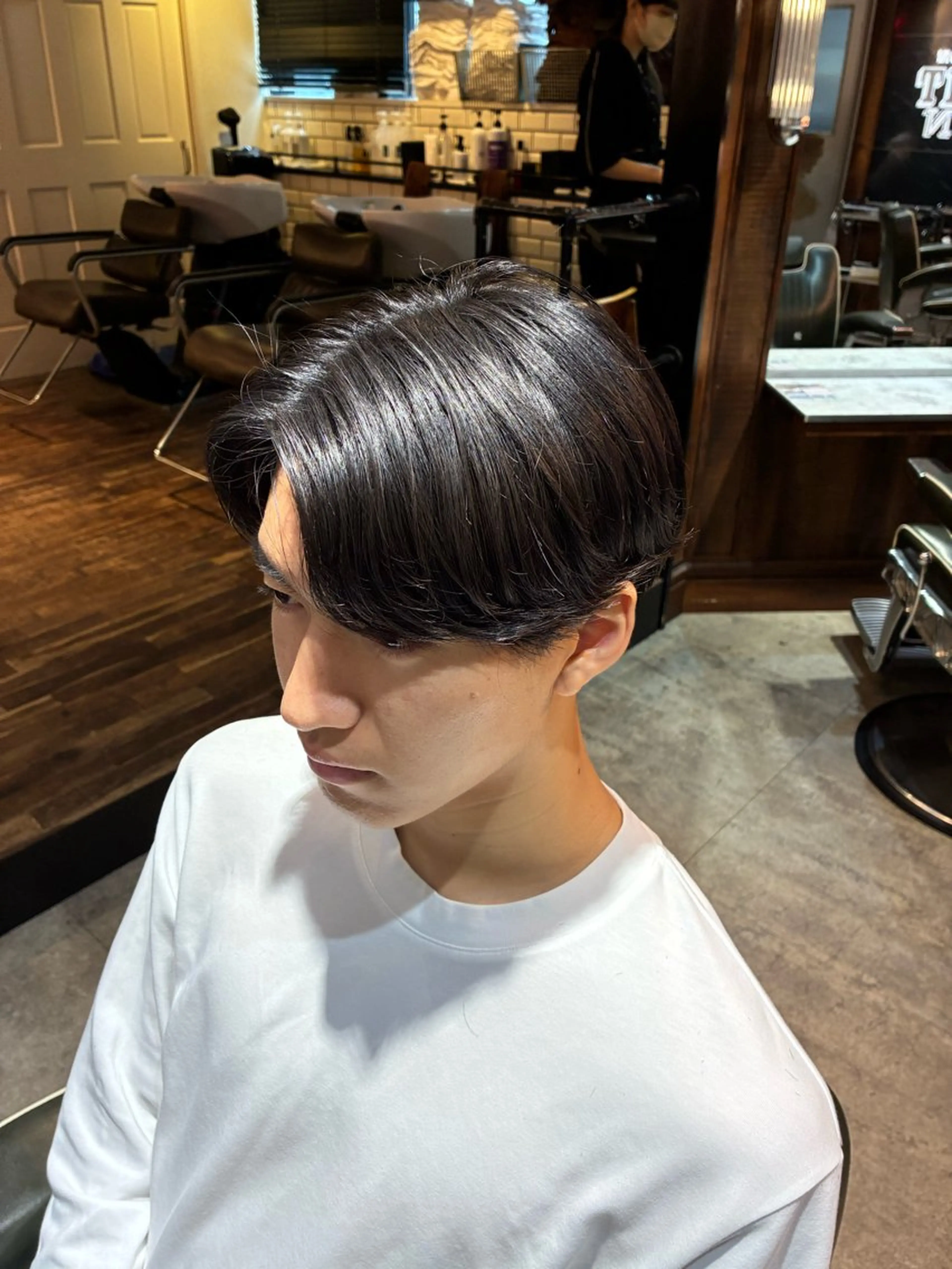 ミディアム パーマ メンズ センターパート かきあげバング カット パーマ Salon de L&R所属・メンズ特化 翔平のヘアスタイル