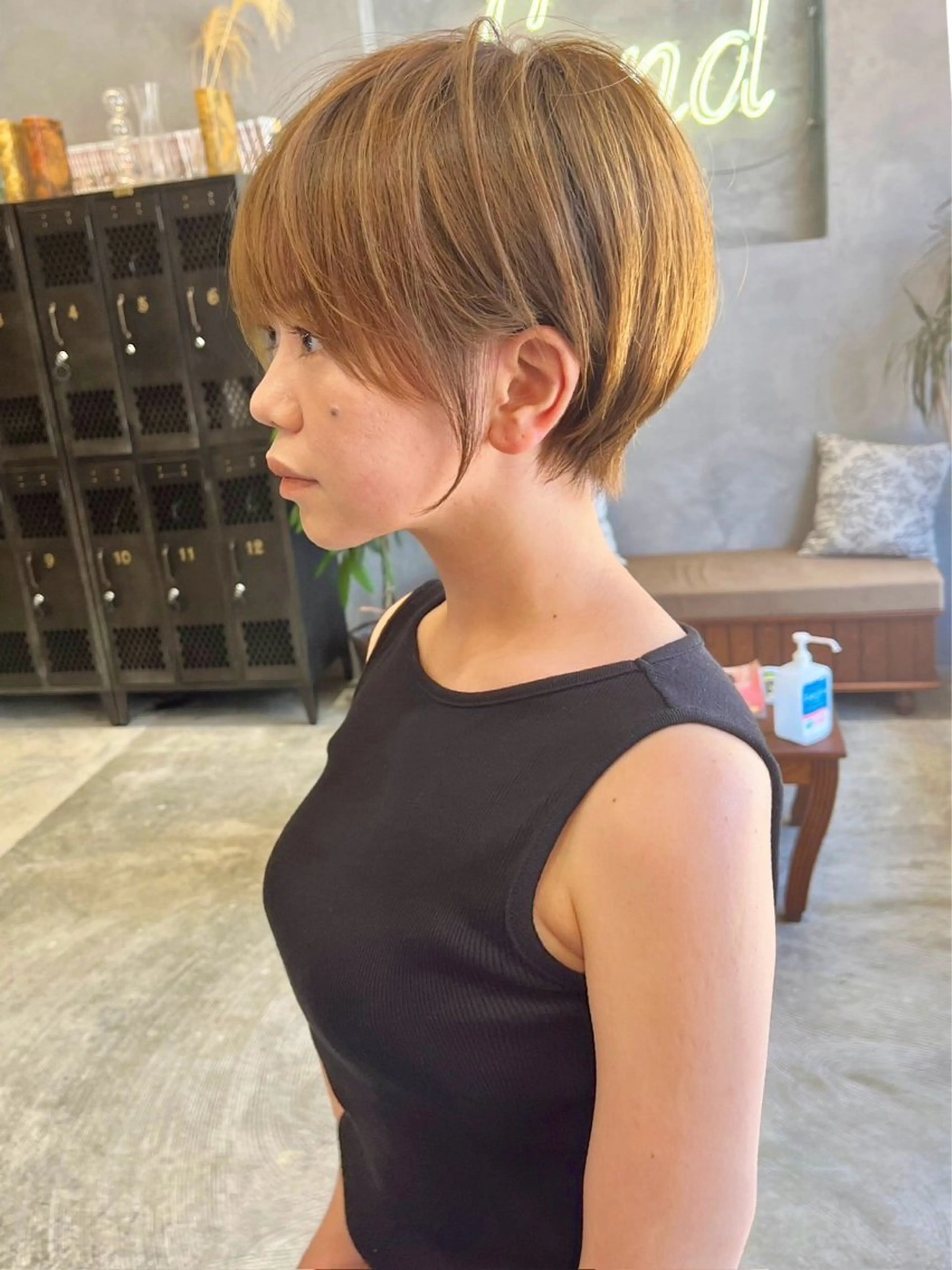 ショート ショートボブ 韓国風カラー ボブ くびれヘア エギョモリ ボブ/顔周りカット /縮毛矯正/鈴木隆太のヘアスタイル