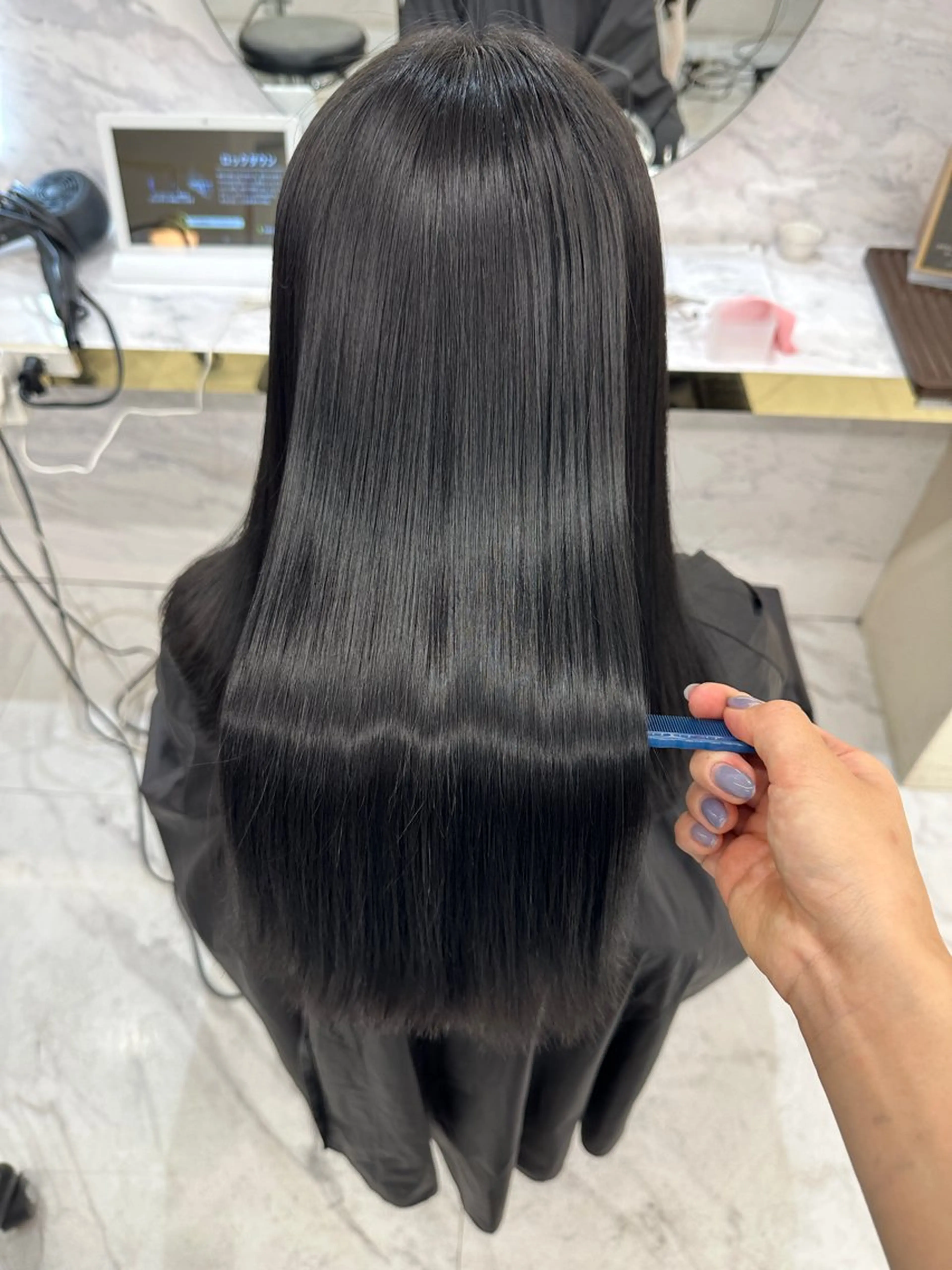 【✨サラツヤ美髪コース✨】髪質改善ストレート＋似合わせ小顔カット【2回目以降¥25380】の写真