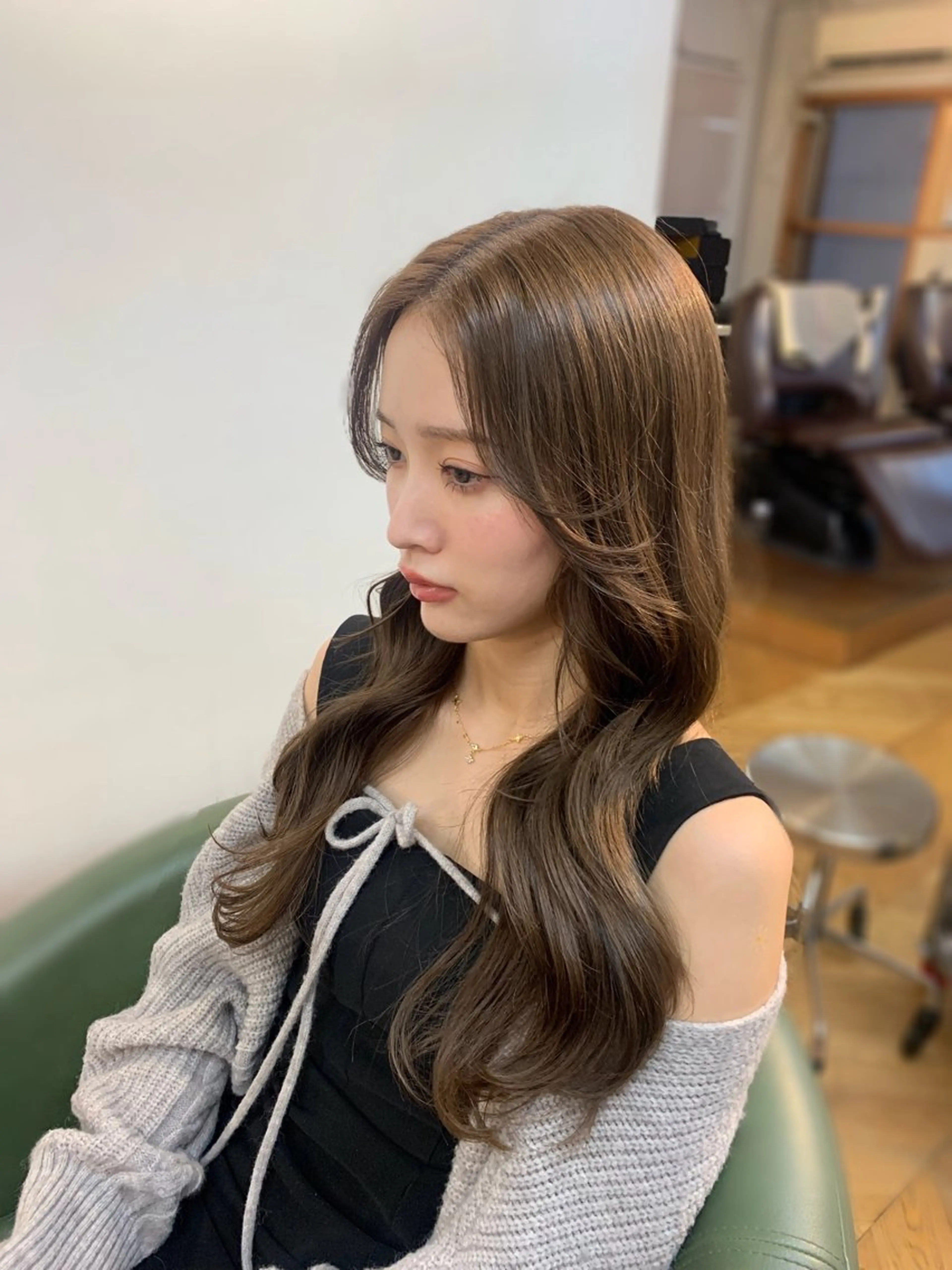 カット＋🧡ブリーチ無しワンカラー＋ケアカラー＋ナノバブル炭酸ケア＋内部補修トリートメント✨の写真