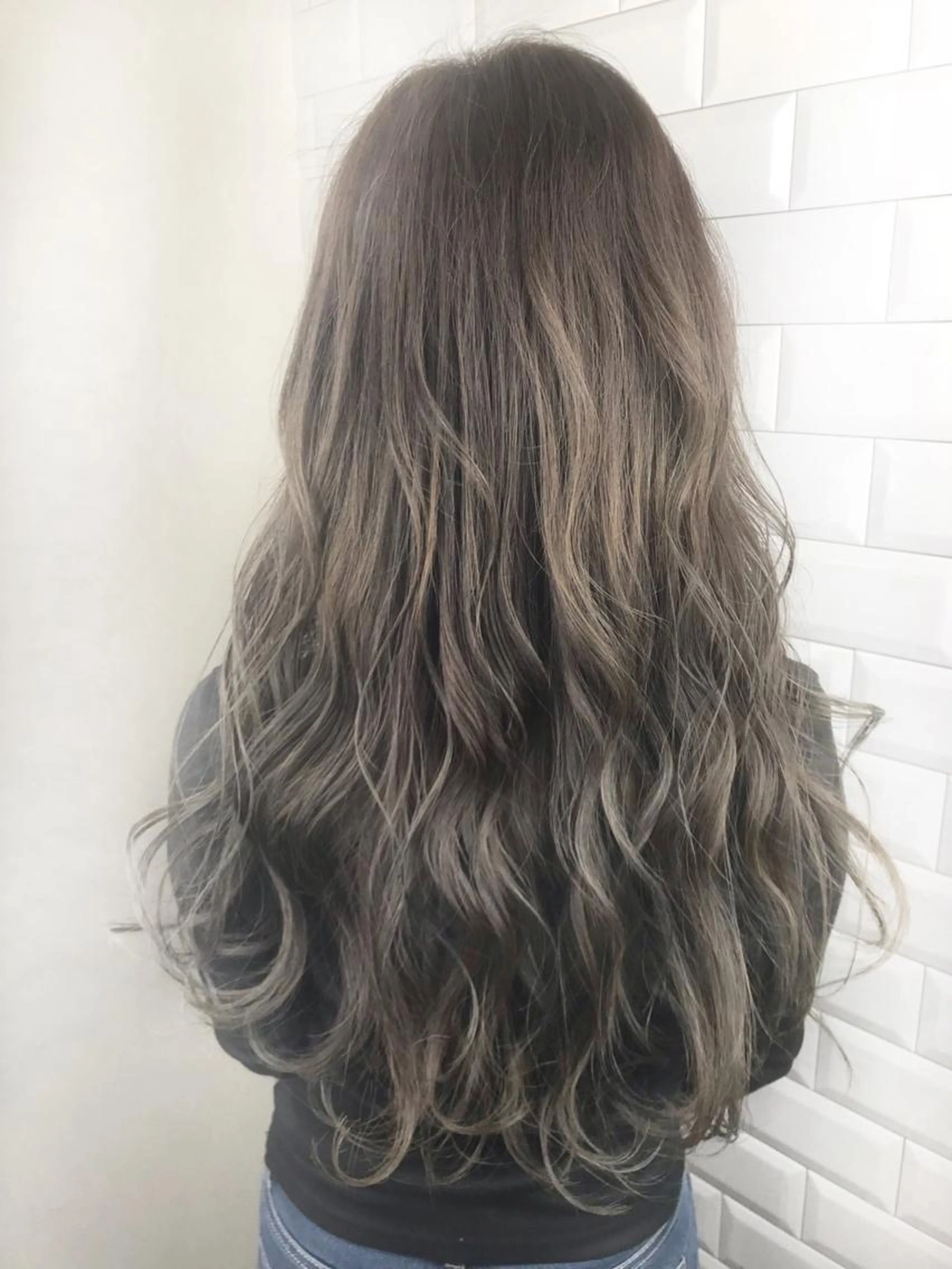 カット & ヘアカラー（フル）の写真