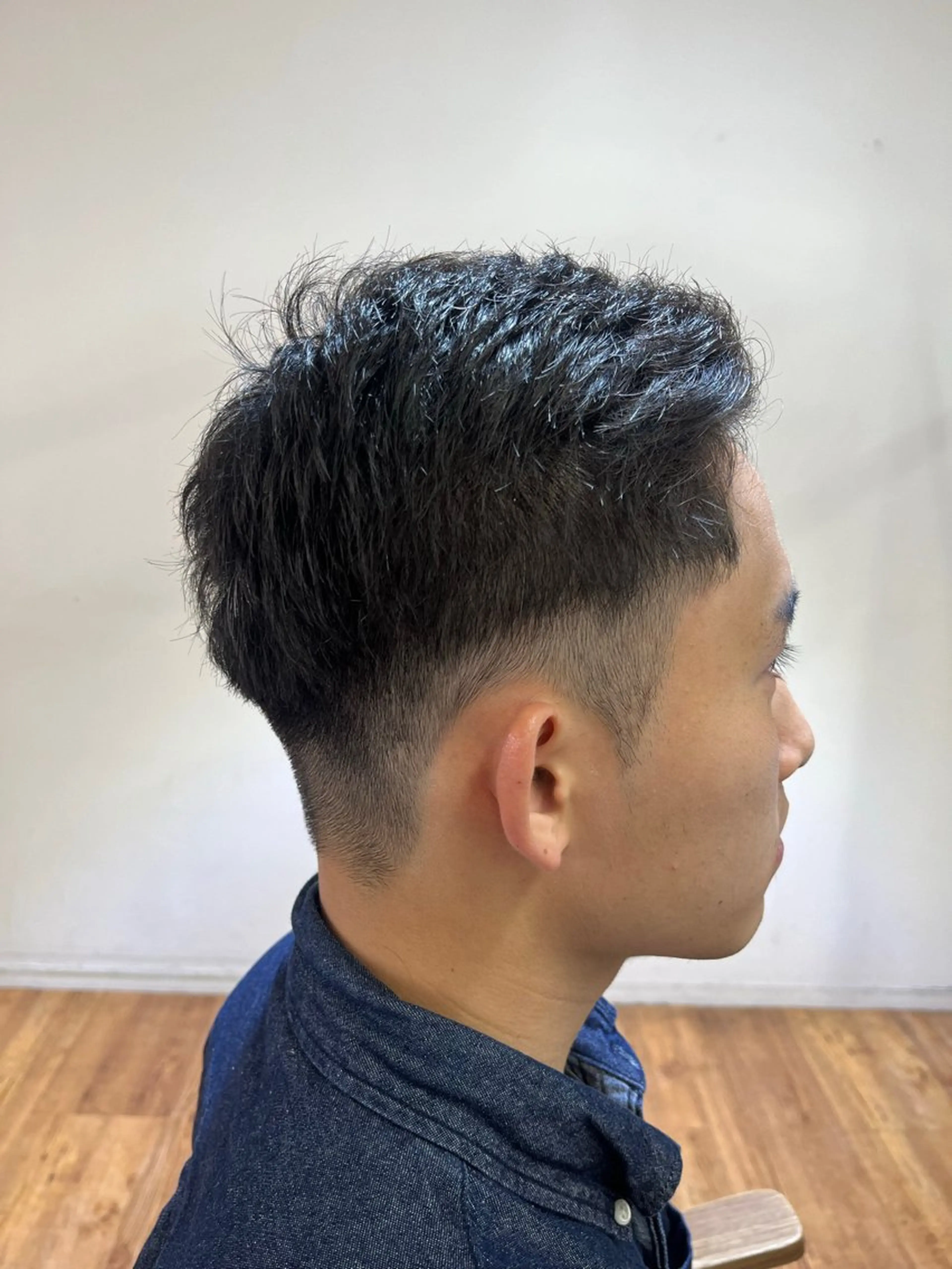 腰越 麻奈のヘアスタイル