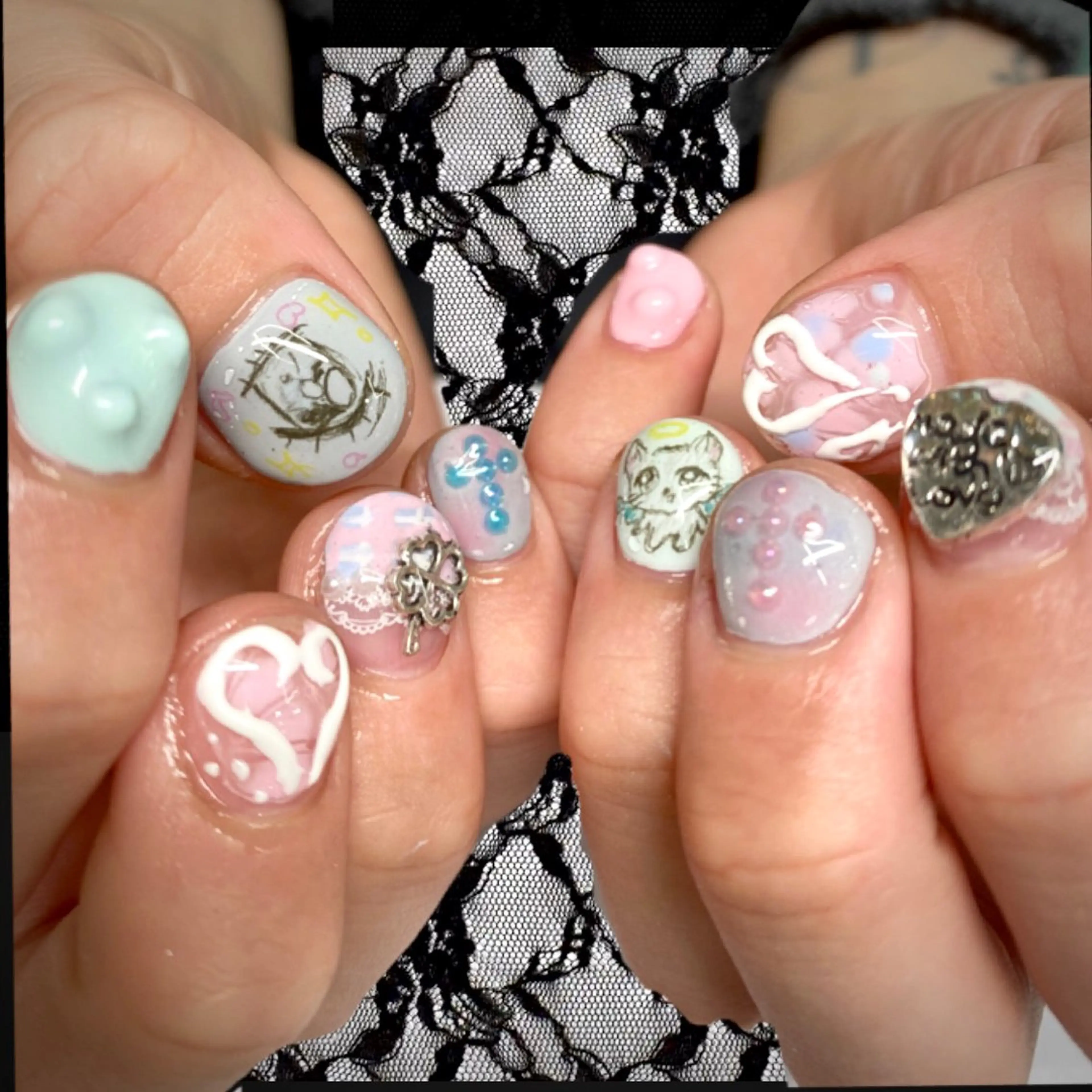 ネイル ハンドネイル isobe yuiのネイルデザイン