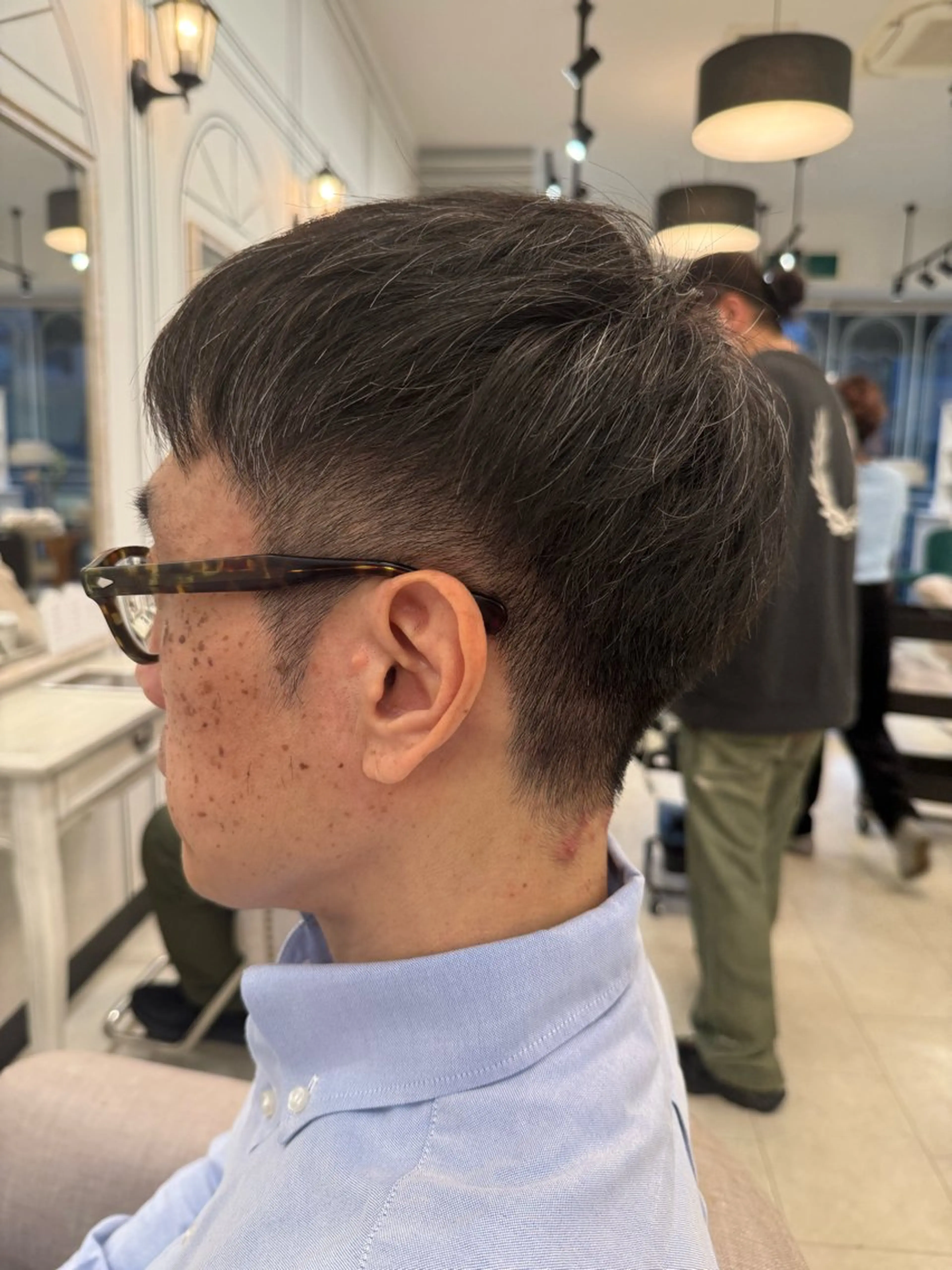 ショート メンズ 刈り上げ Eclat【エクラ】所属・三上 莉里のヘアスタイル