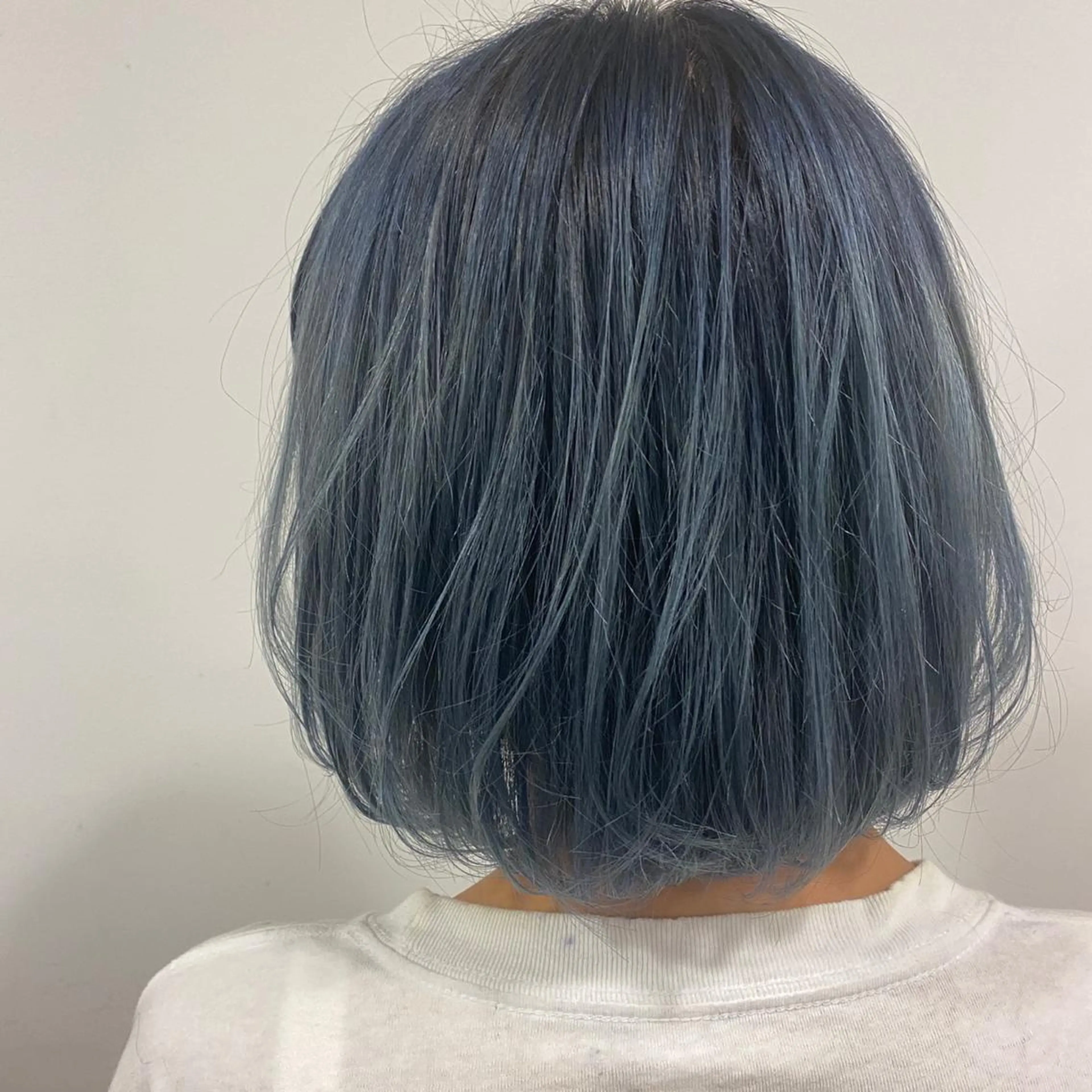 ミディアム aini上本町 吉元直明のヘアスタイル