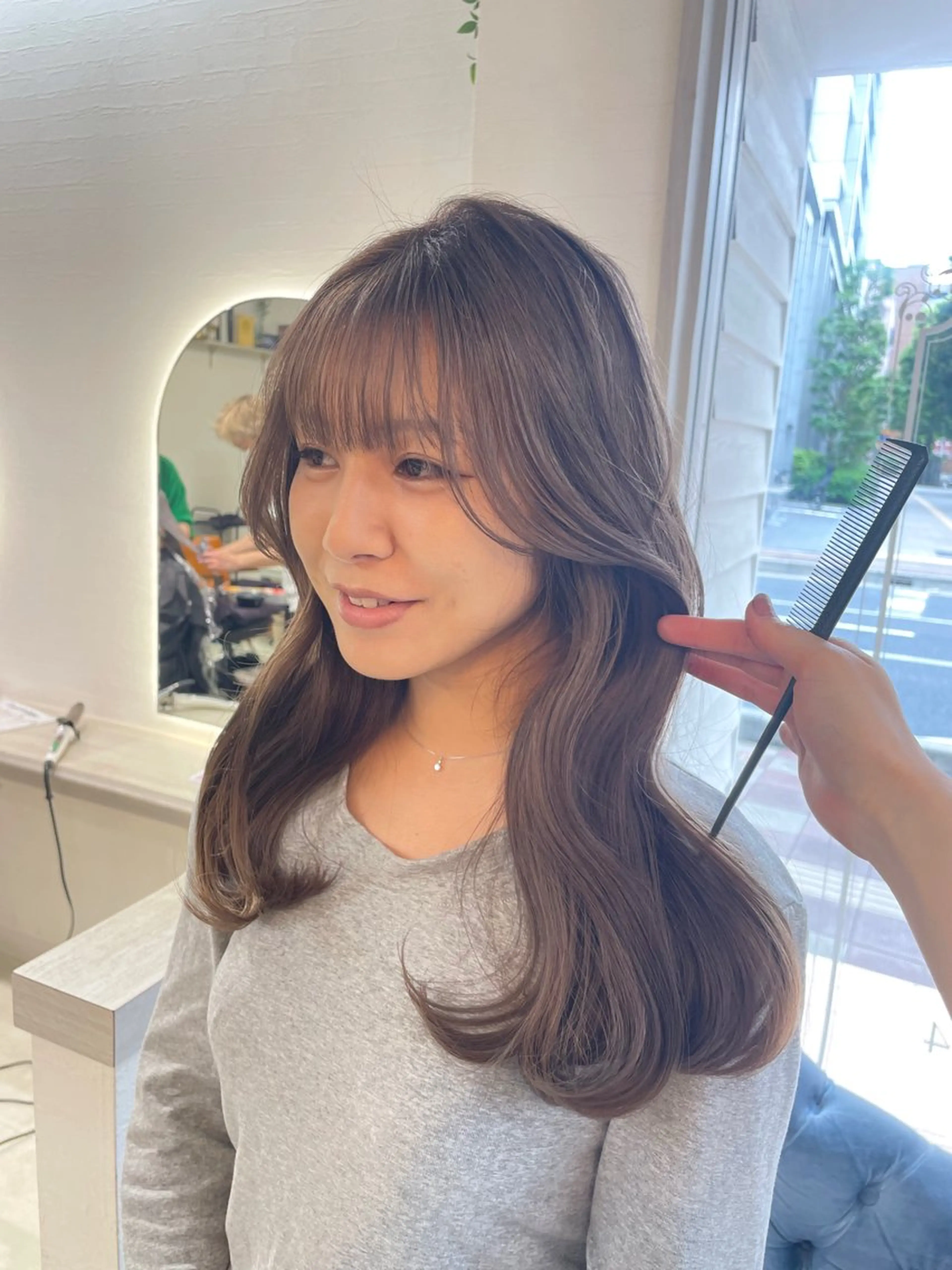 ロング カラー 大村 真咲のヘアスタイル