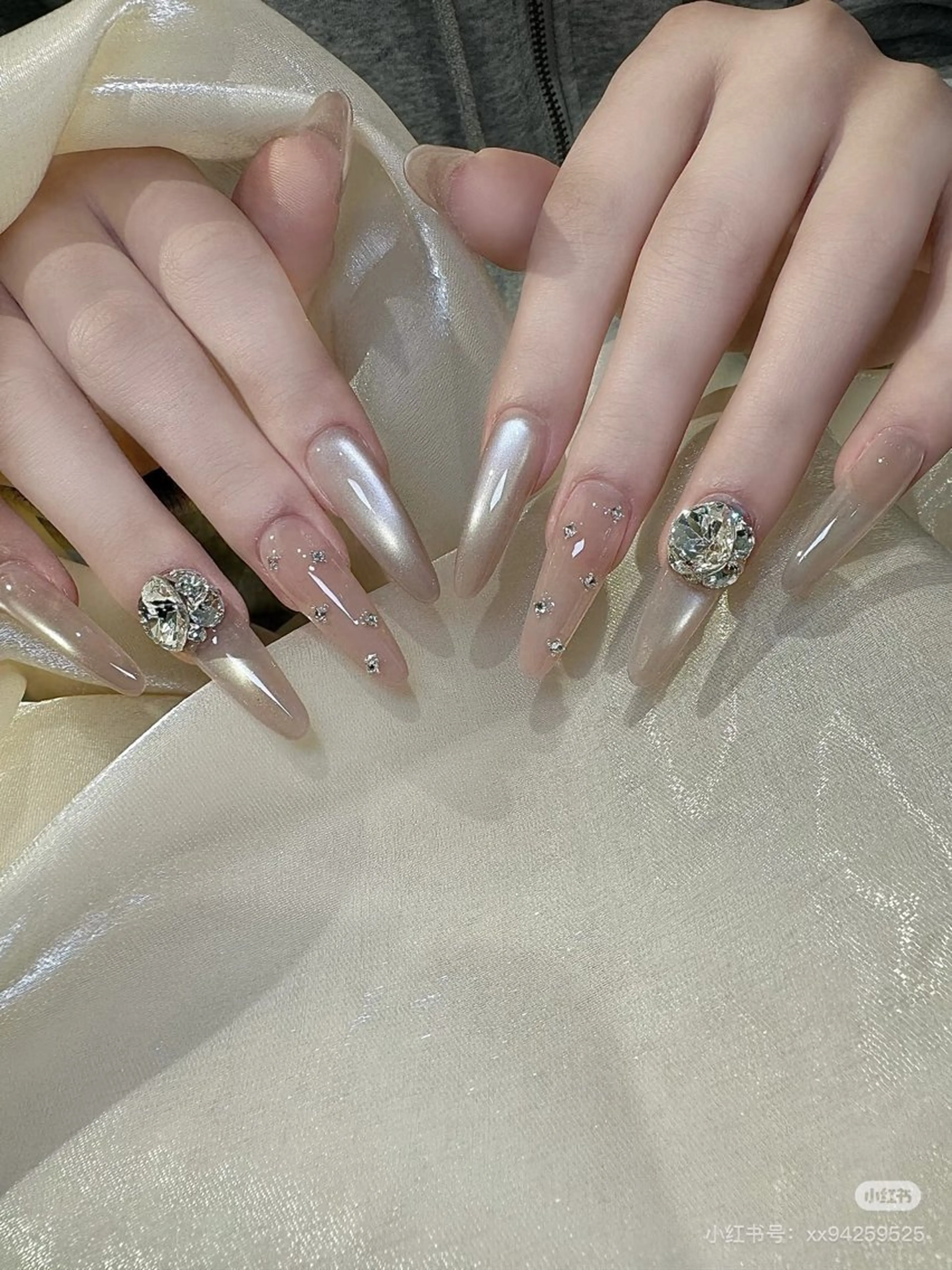 ネイル THE ONE 杉山のネイルデザイン