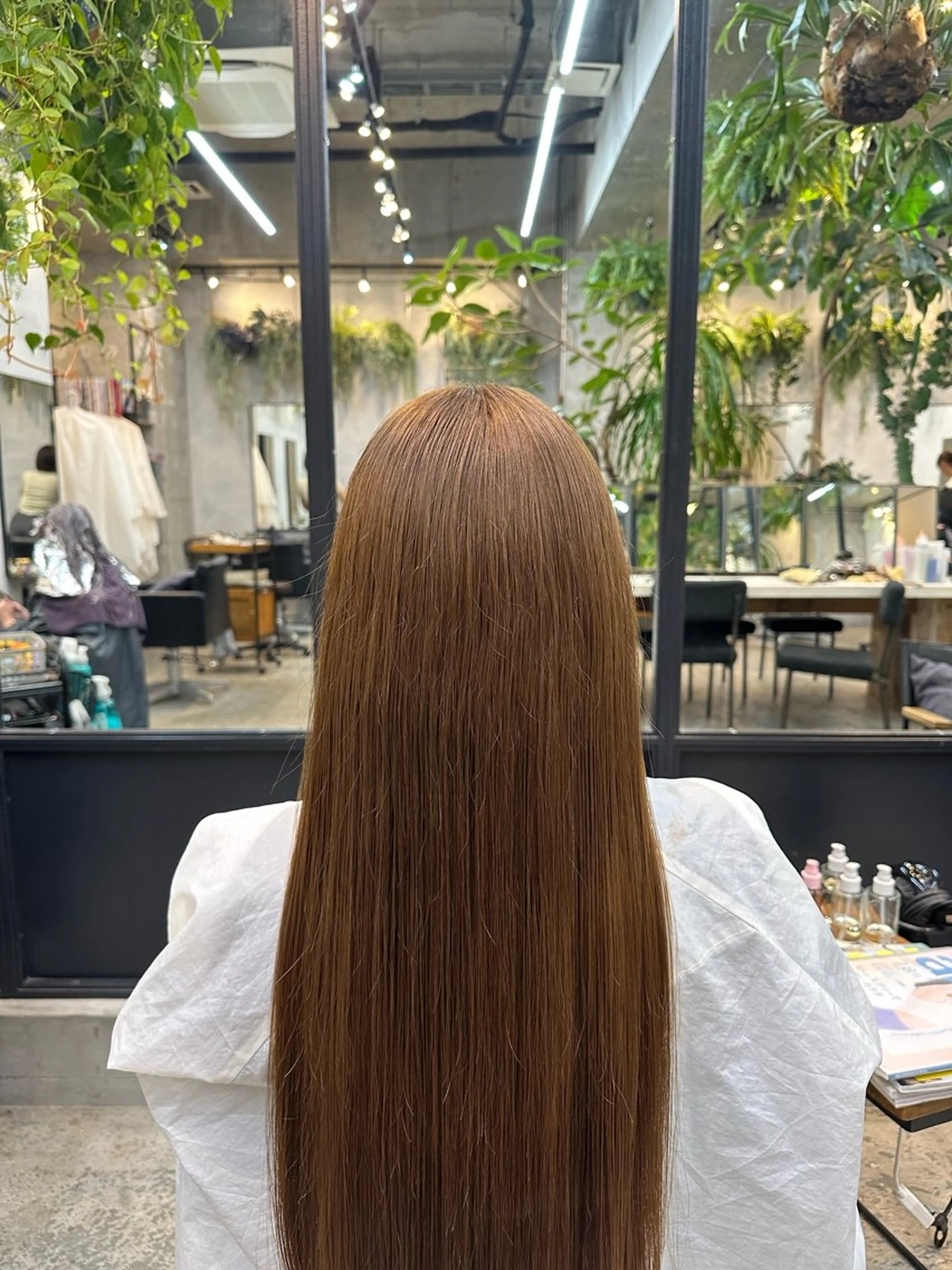 カラー ベージュカラー ブリーチ ハイトーンカラー ハイトーンベージュ ブリーチなしカラー ヘアカラー 川口開世 cutのヘアスタイル
