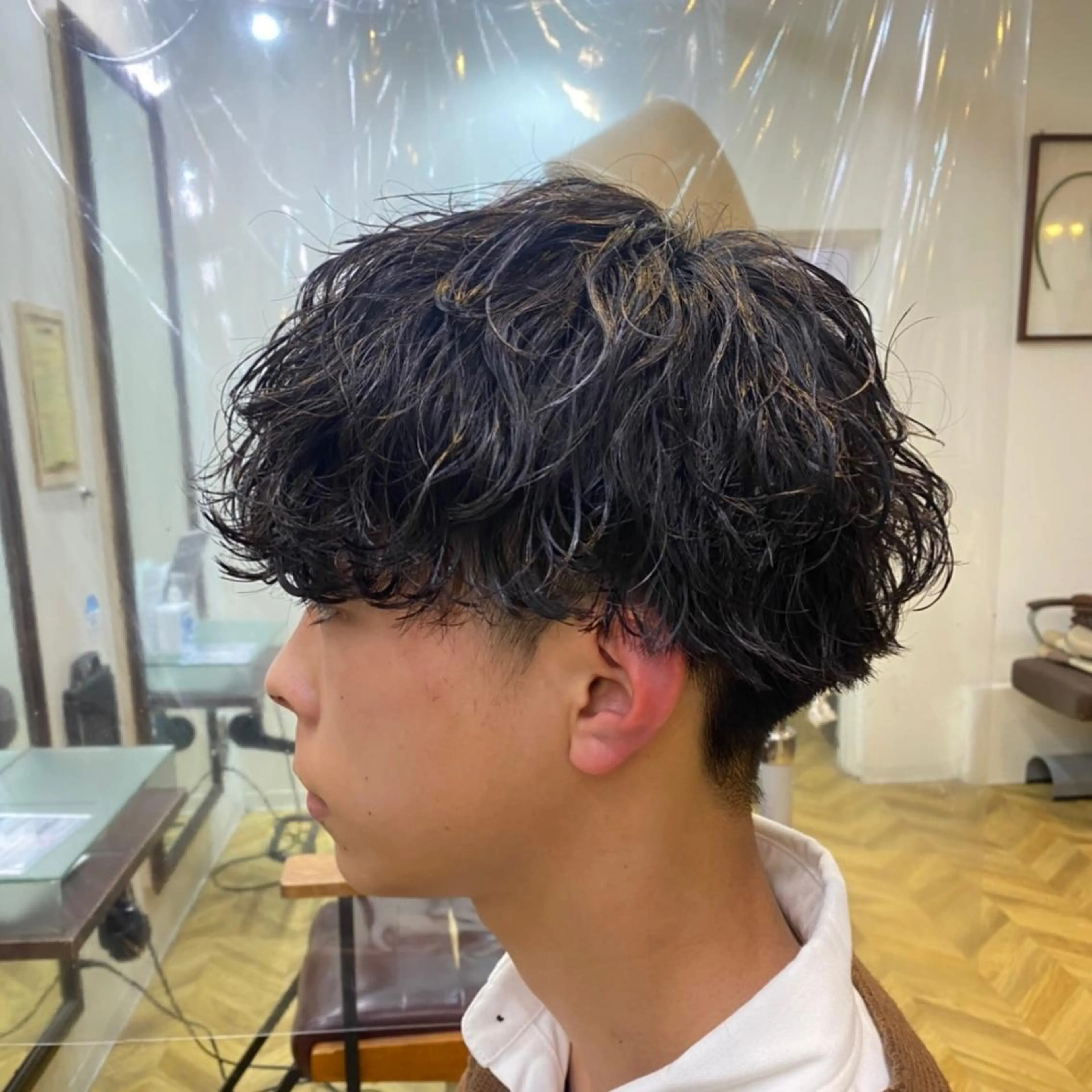 ショート パーマ メンズ 波巻きパーマ 楽で簡単に決まる メンズヘア💥曽我尾のヘアスタイル