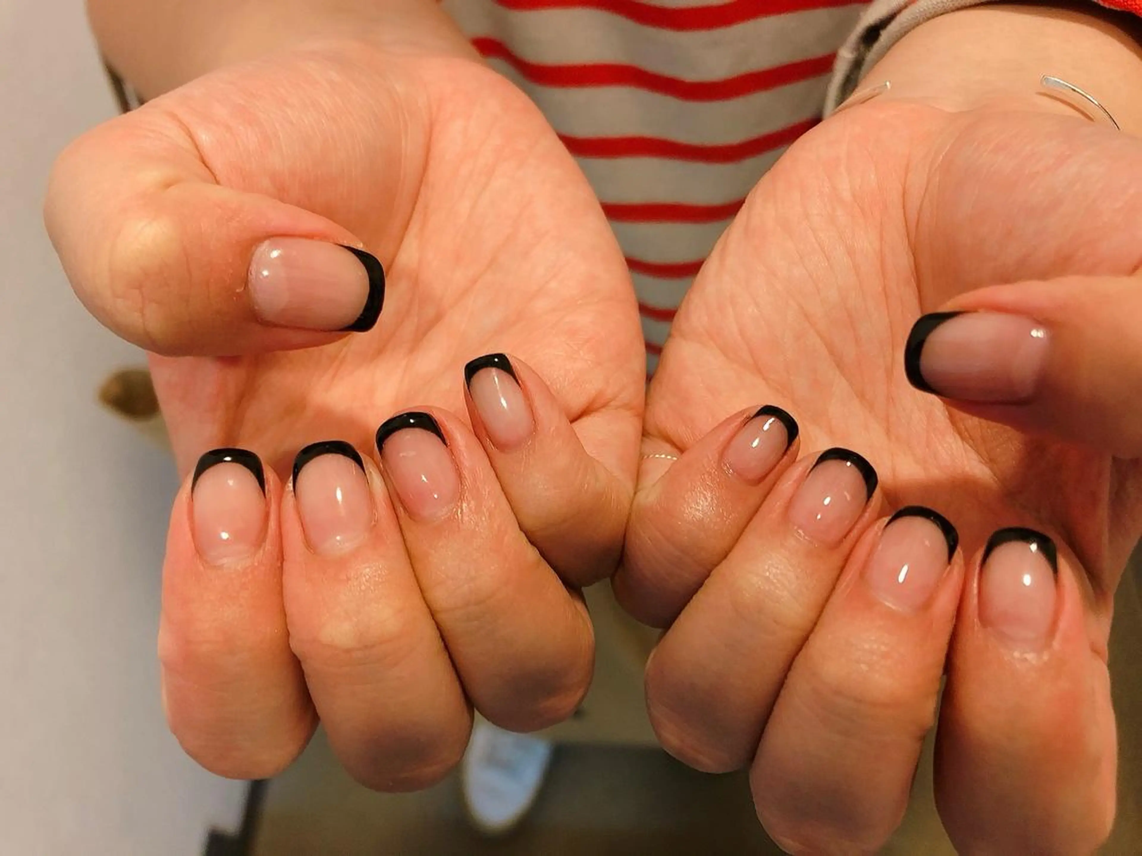 ネイル フレンチネイル Mogu nail 二子玉川のネイルデザイン