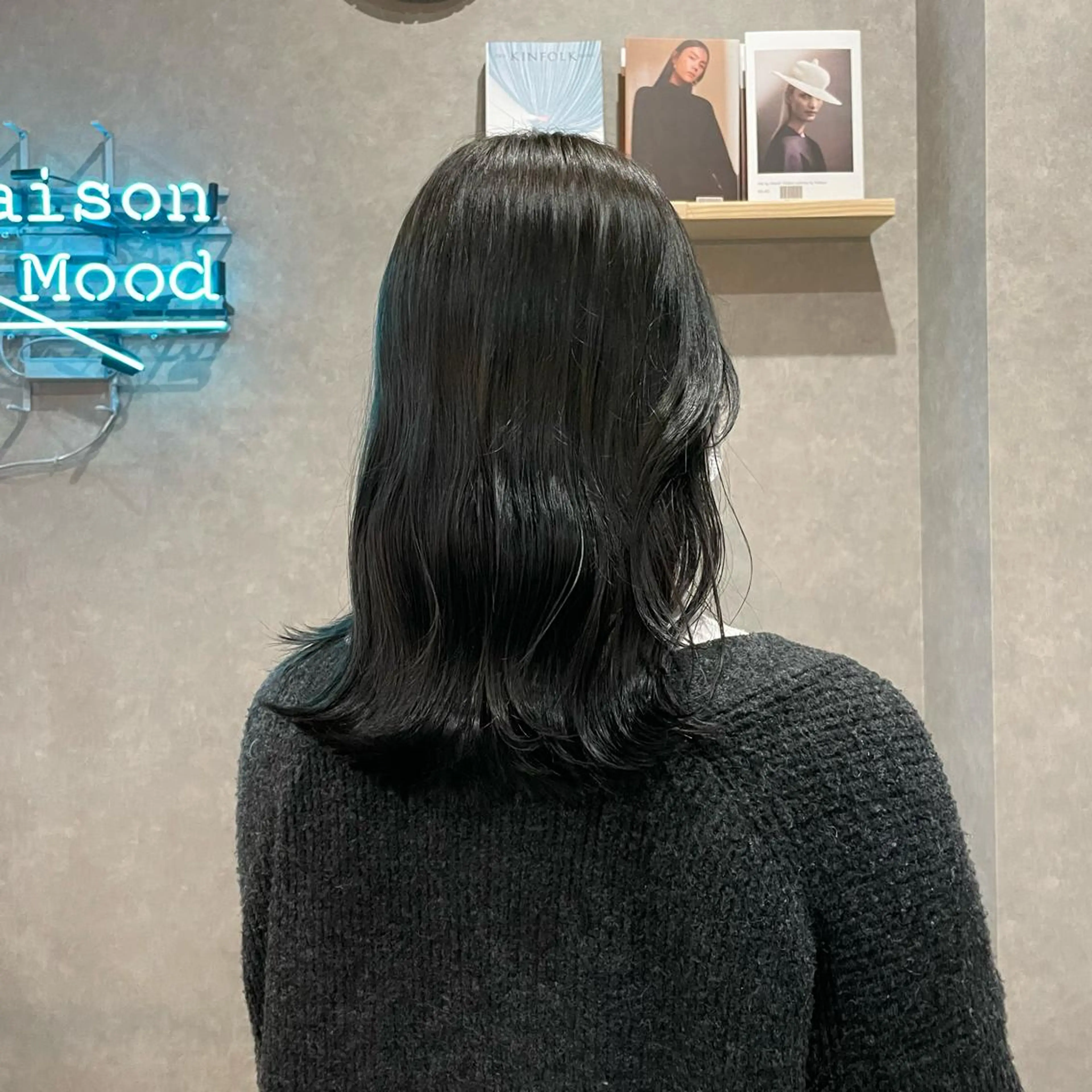 セミロング カラー はちすか るかのヘアスタイル