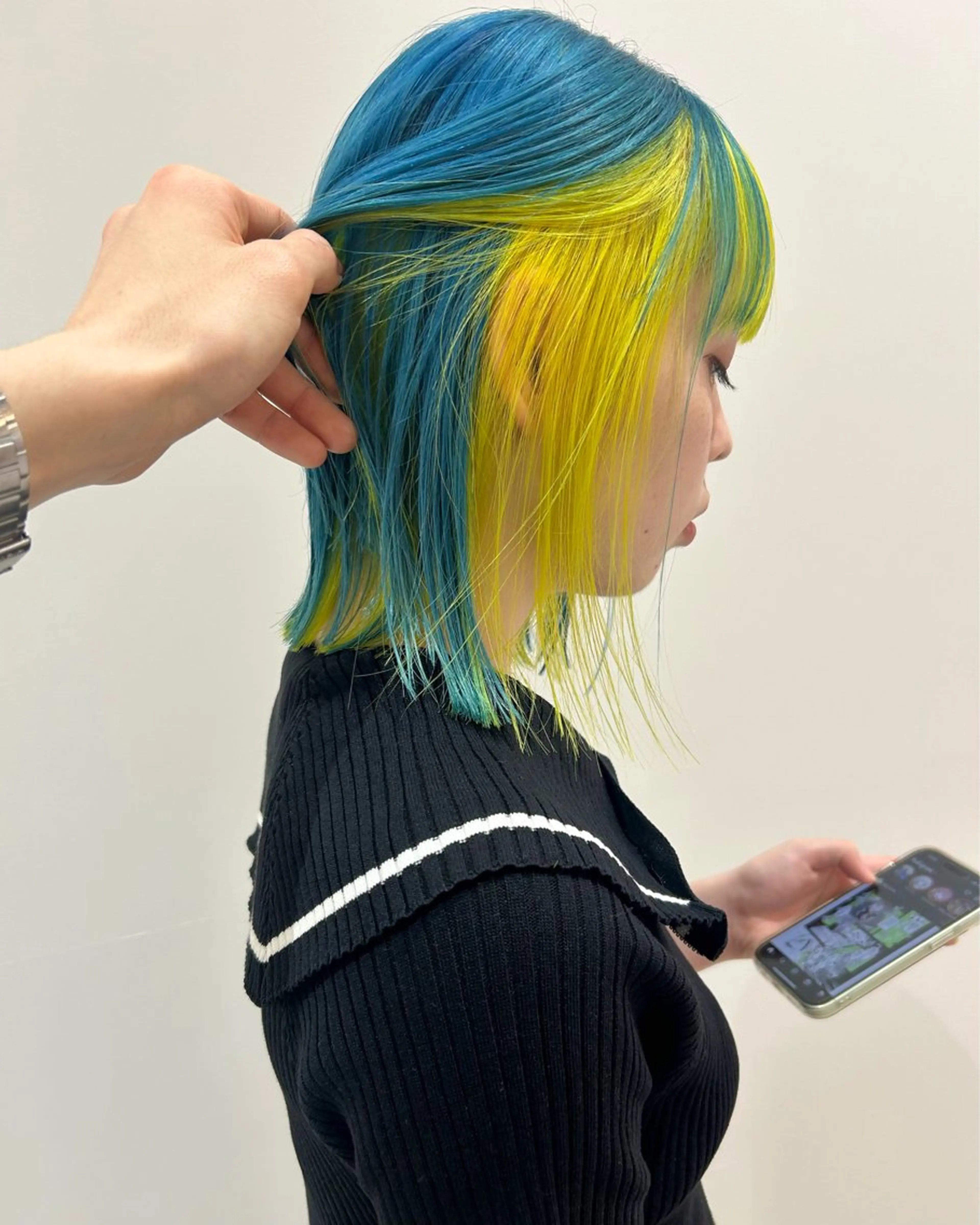 ミディアム カラー ハイトーン/ブリーチ 似合せカット/パーマのヘアスタイル