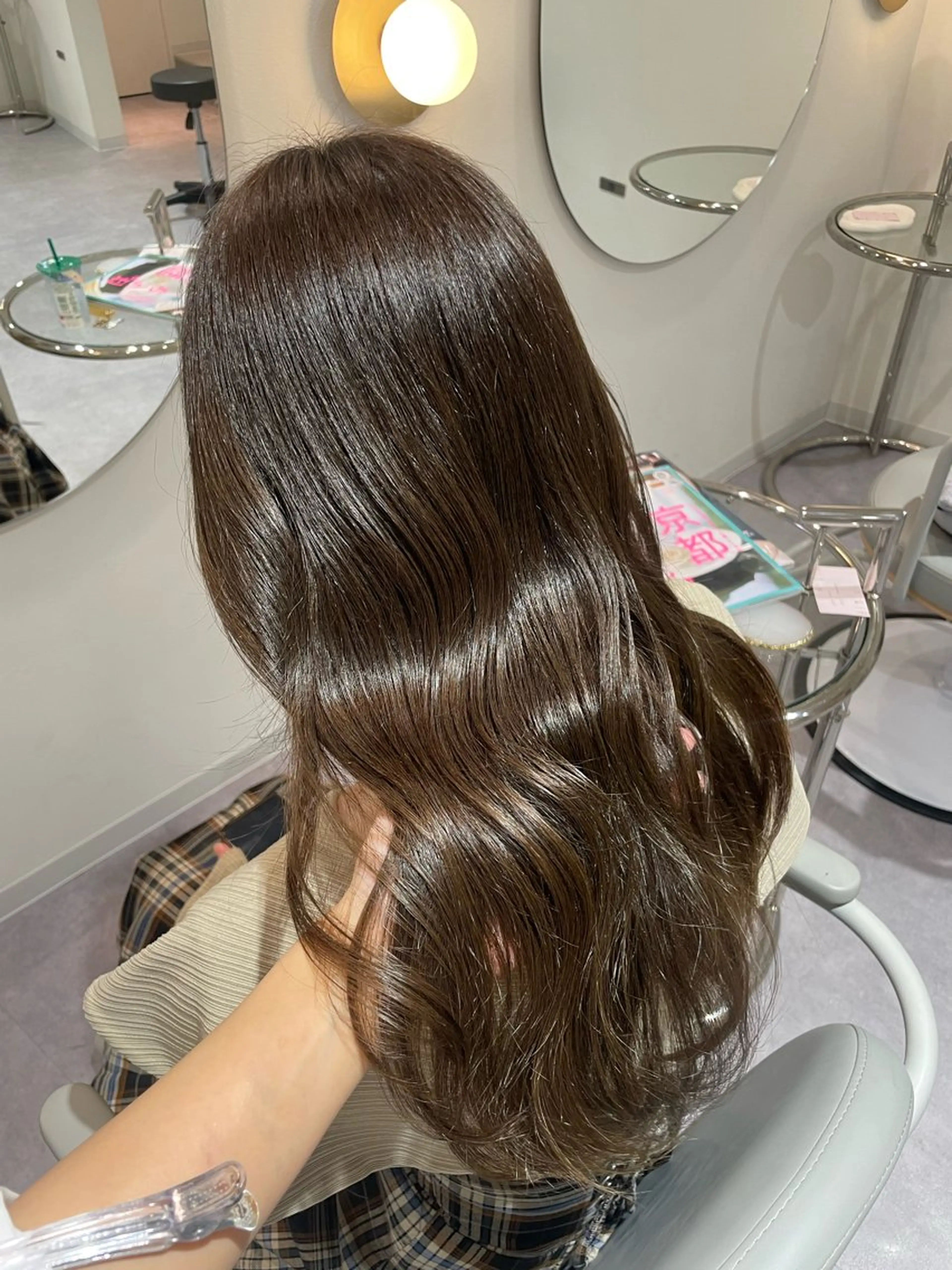 ロング 廣岡 采音のヘアスタイル